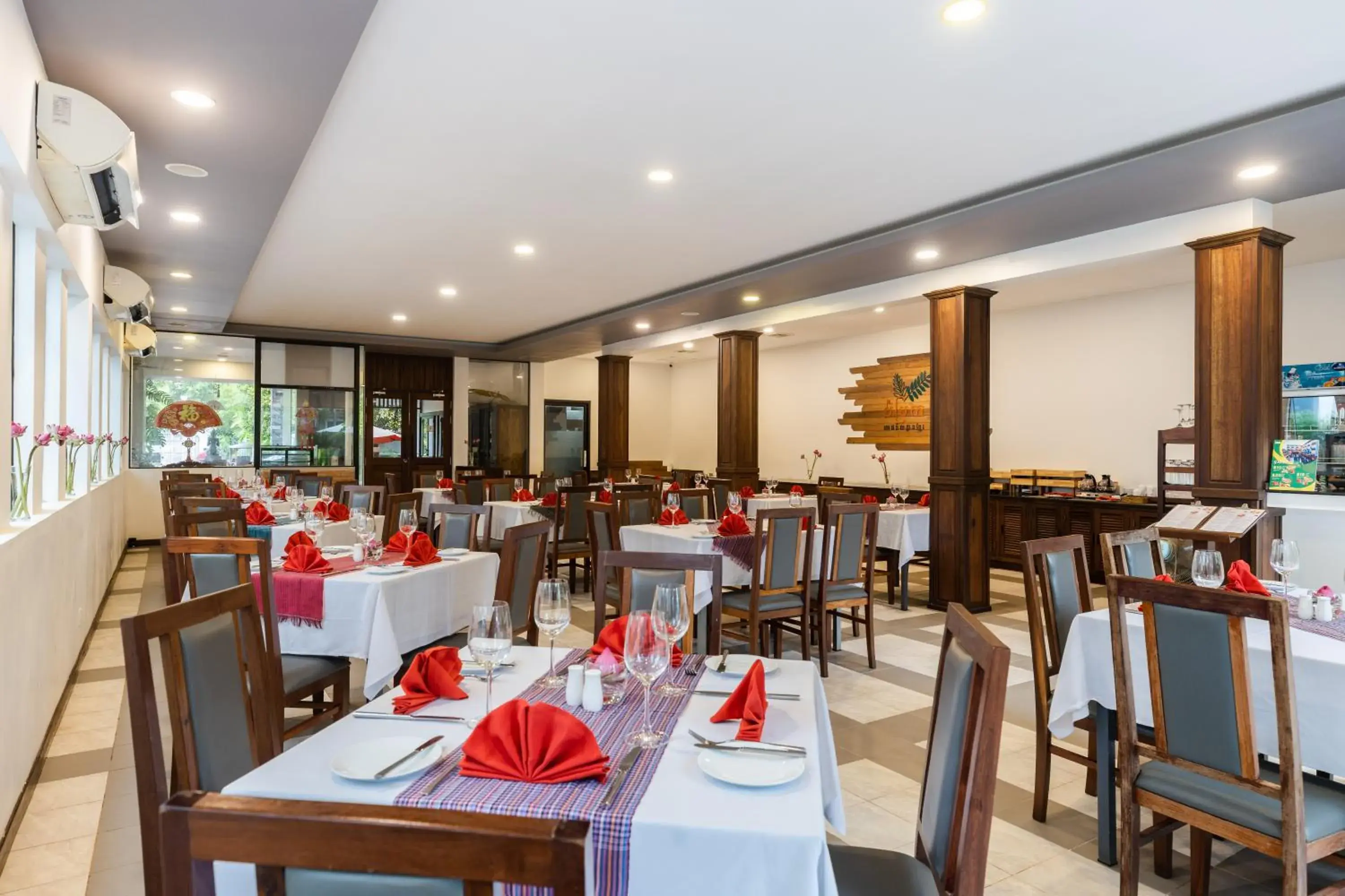 Restaurant/places to eat in Green Amazon Residence Restaurant/places to eat in Green Amazon Residence
