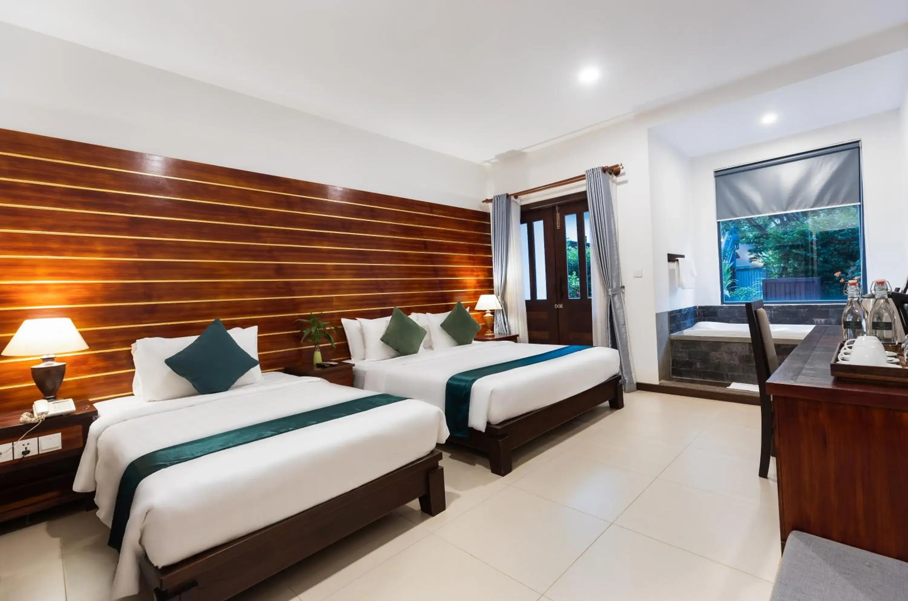 Deluxe Family Room in Green Amazon Residence Deluxe Family Room in Green Amazon Residence