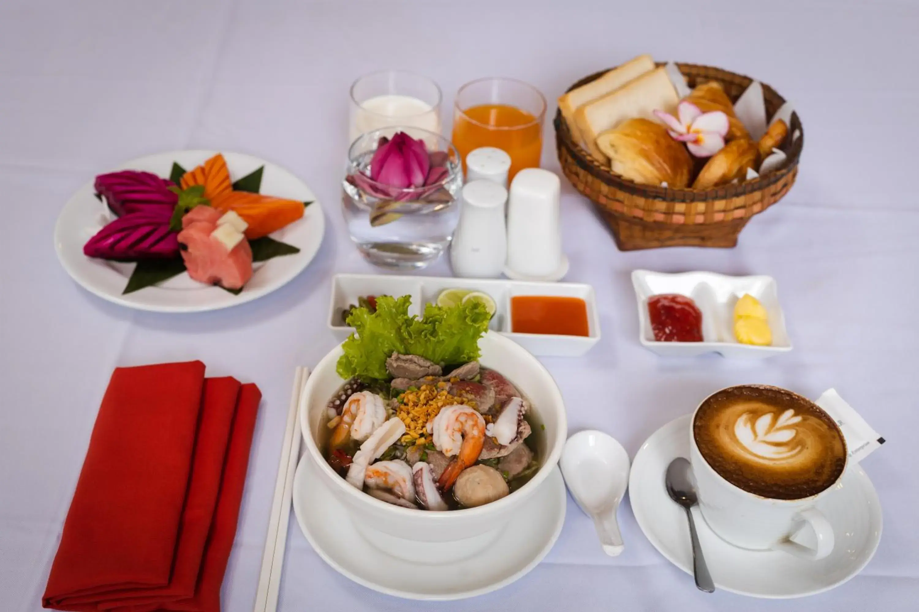 Restaurant/places to eat in Green Amazon Residence Restaurant/places to eat in Green Amazon Residence