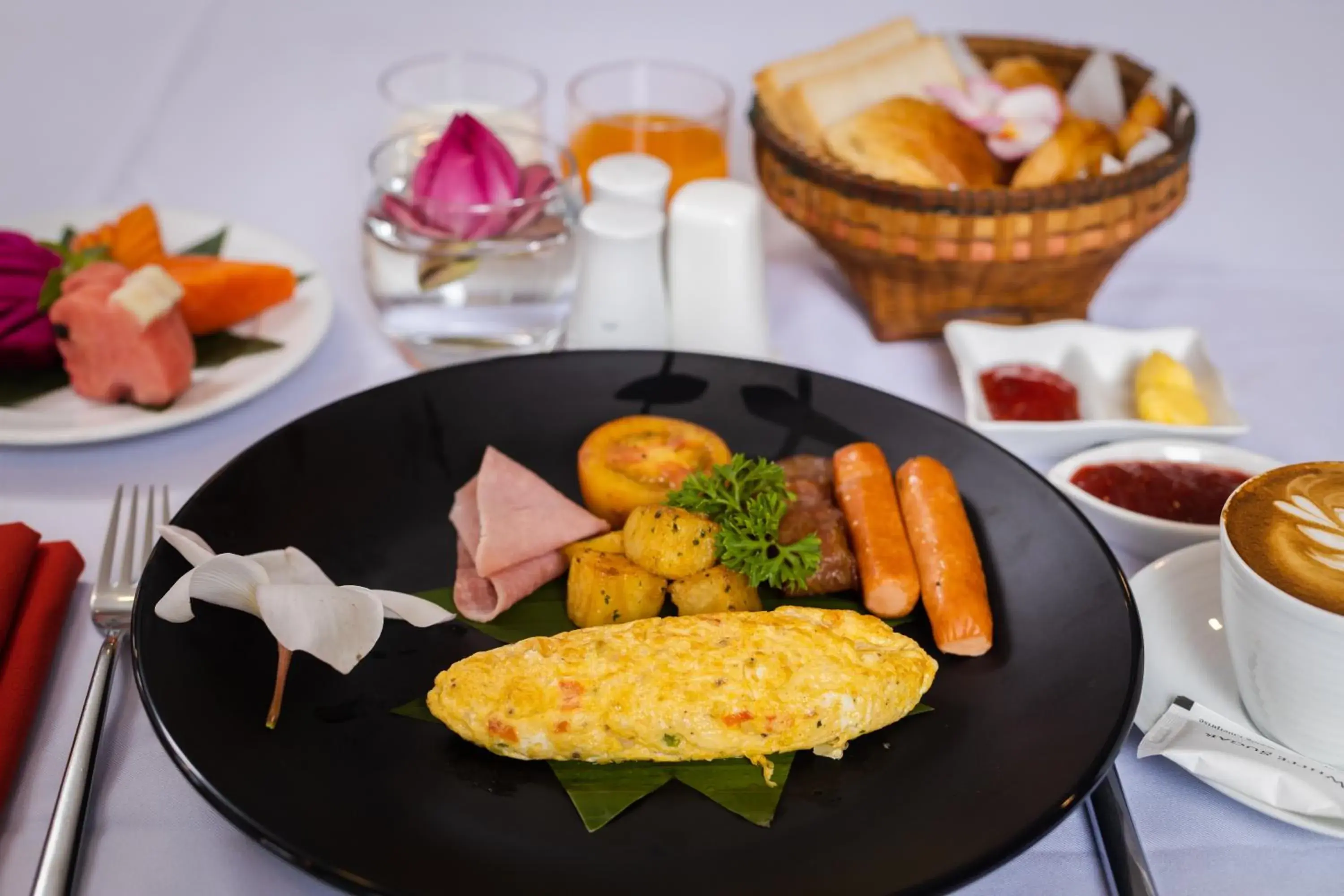 Restaurant/places to eat in Green Amazon Residence Restaurant/places to eat in Green Amazon Residence