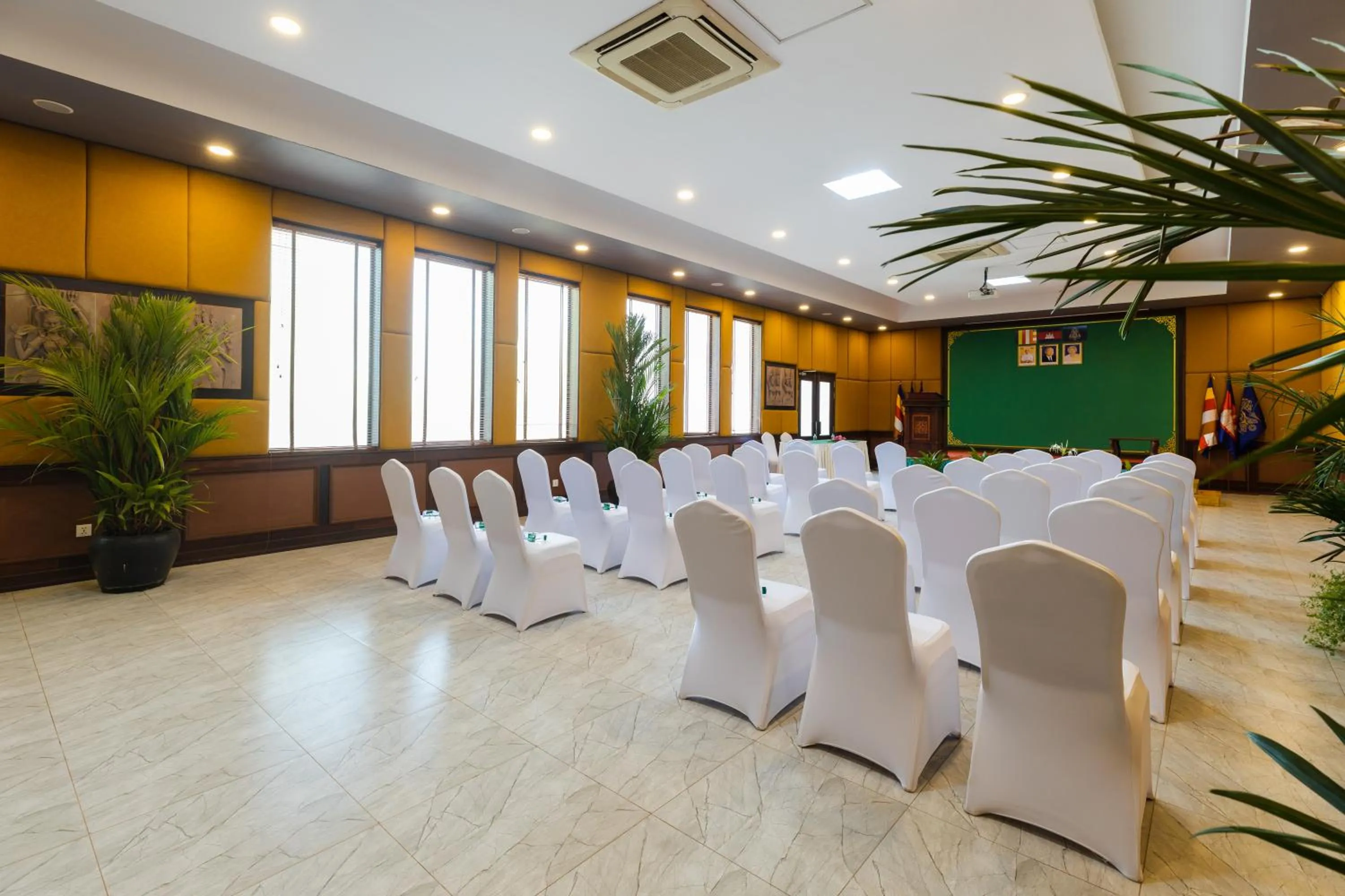 Meeting/conference room in Green Amazon Residence