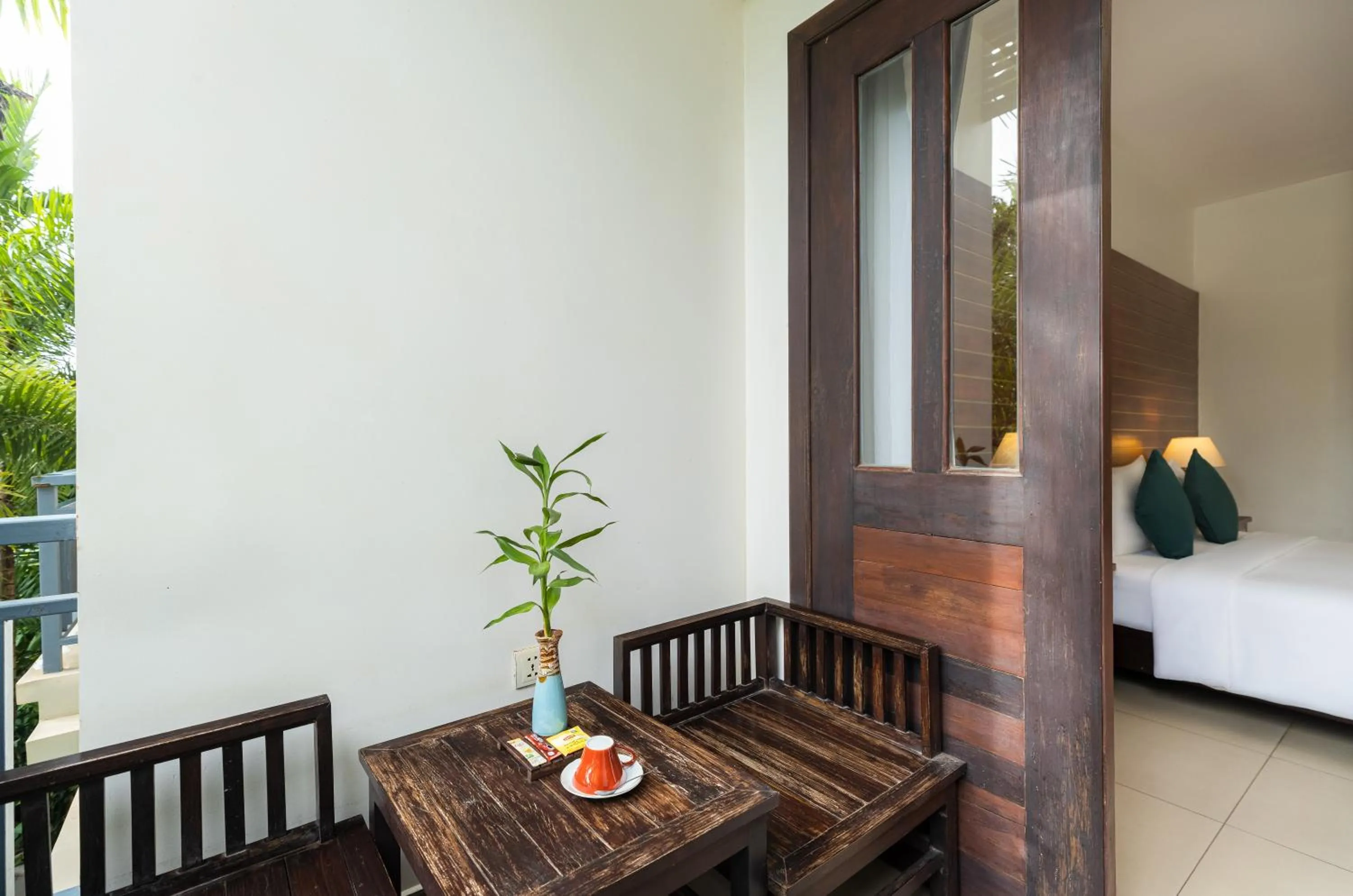 Balcony/Terrace, Bed in Green Amazon Residence