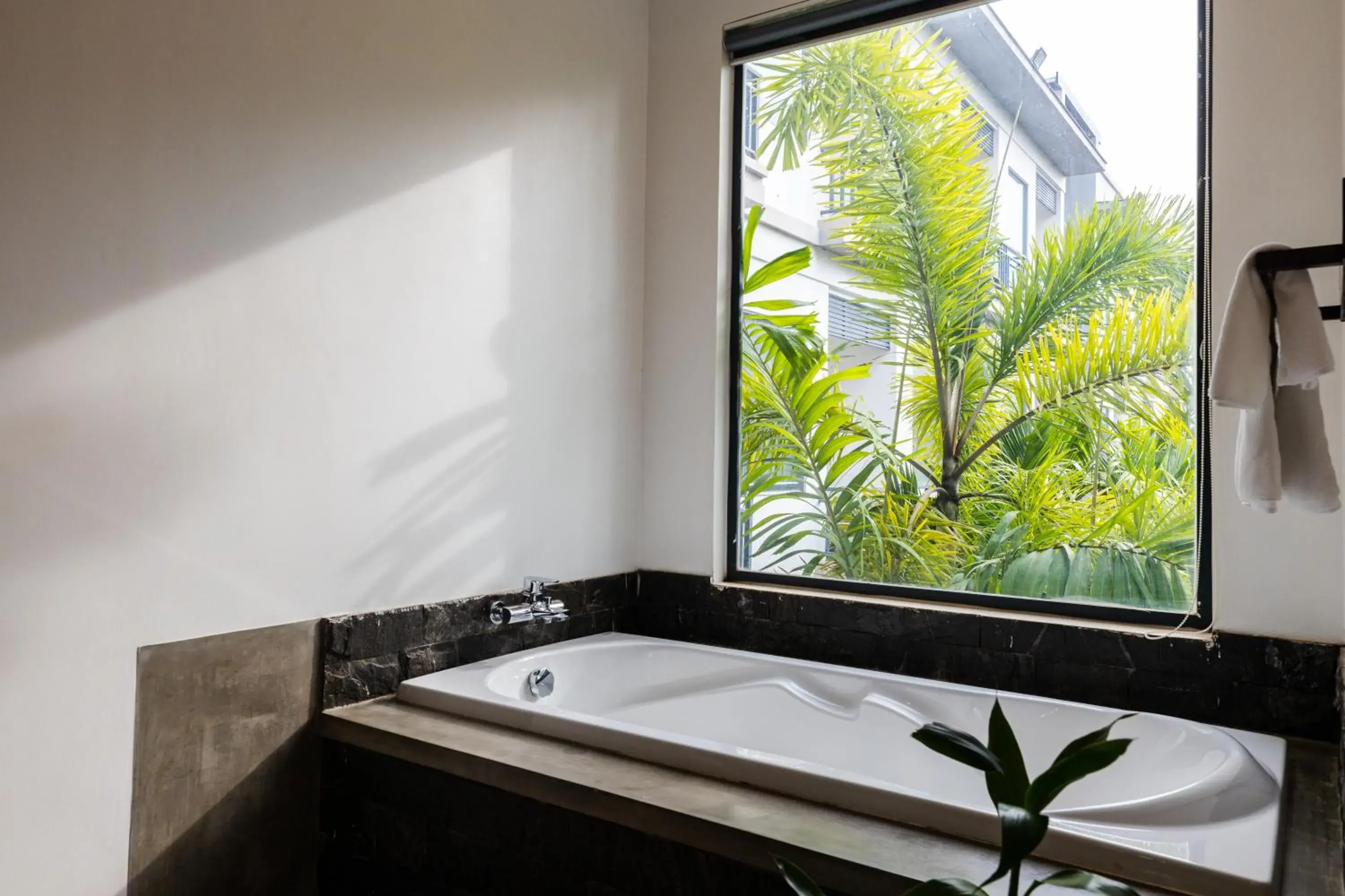 Bath, Bed in Green Amazon Residence Bath, Bed in Green Amazon Residence