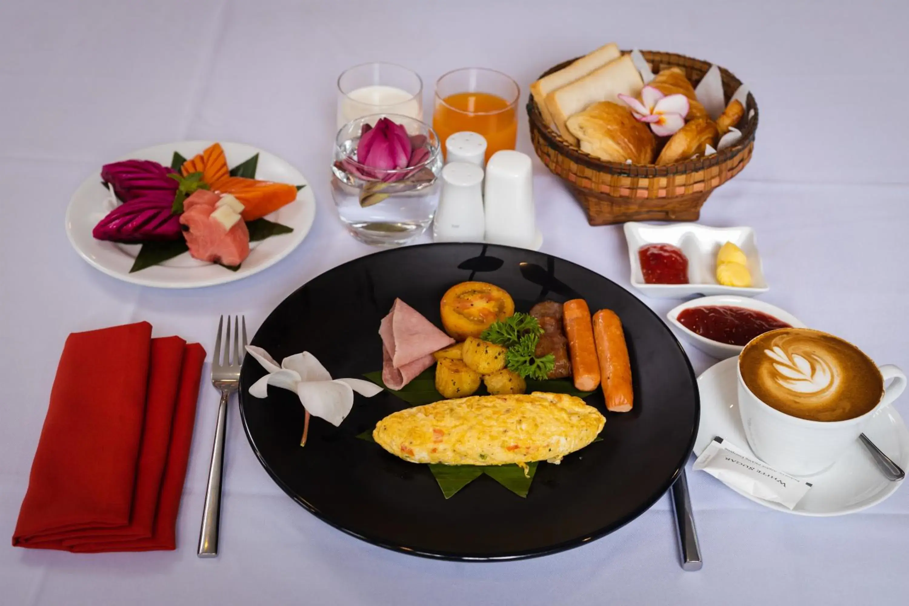 Food and drinks in Green Amazon Residence Food and drinks in Green Amazon Residence