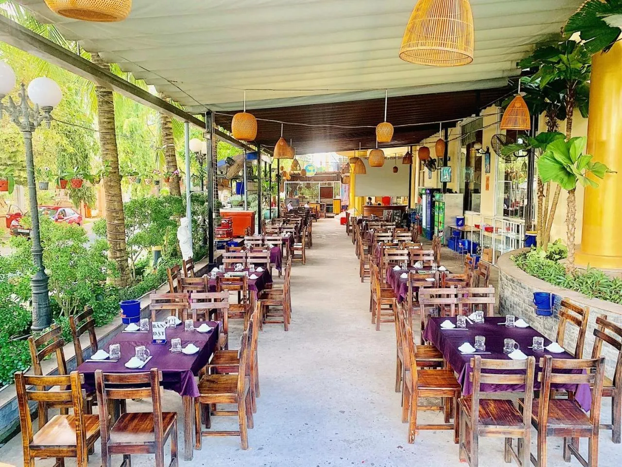 Restaurant/places to eat in Viet Uc Hotel