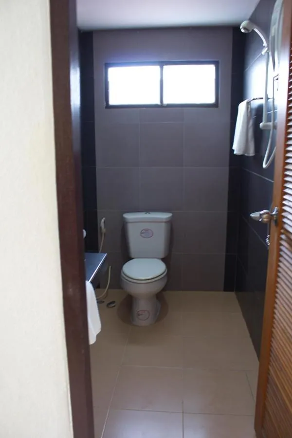 Toilet in Koh Kwang Seaview