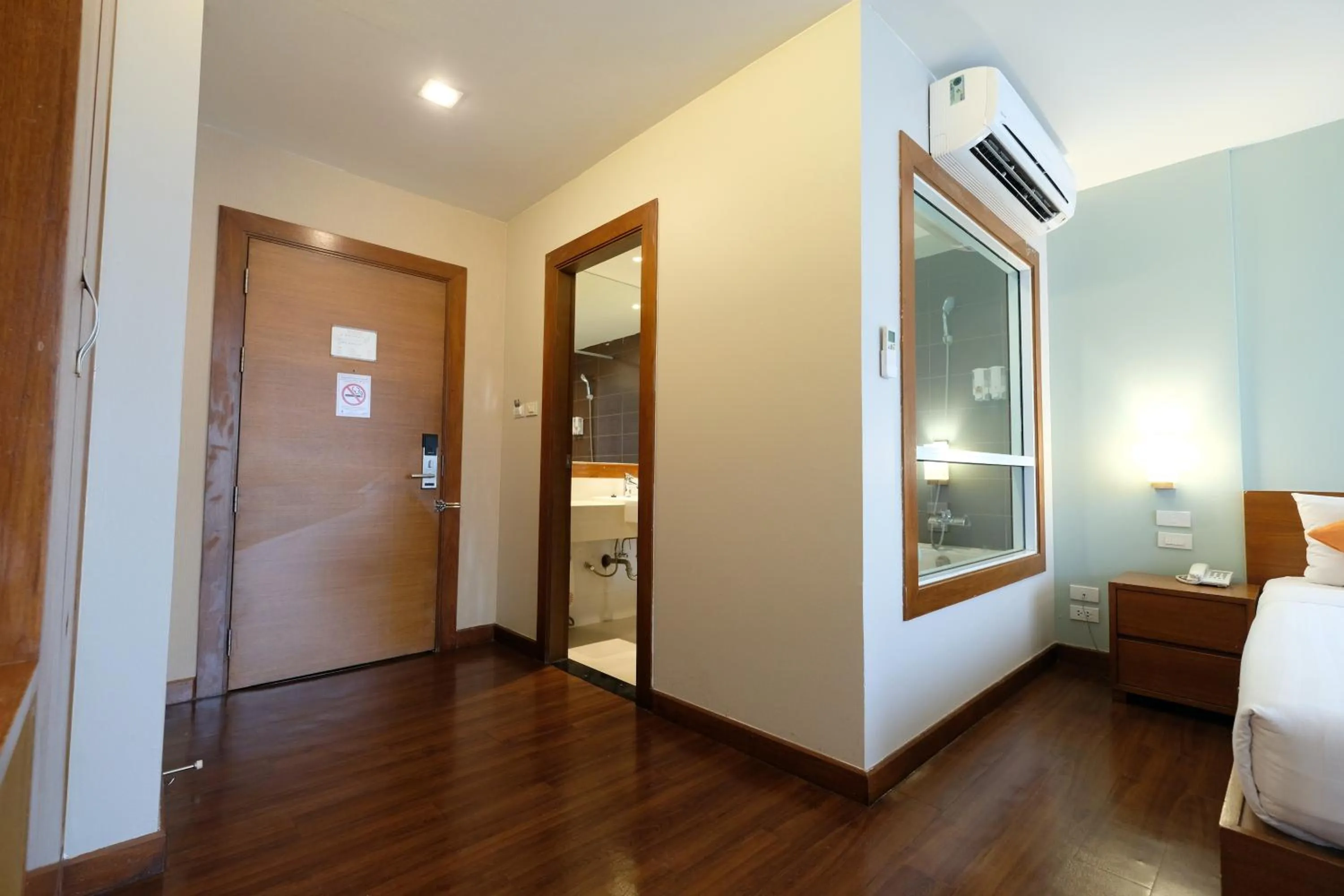 Bathroom, Bed in Lantana Resort Hotel Bangkok