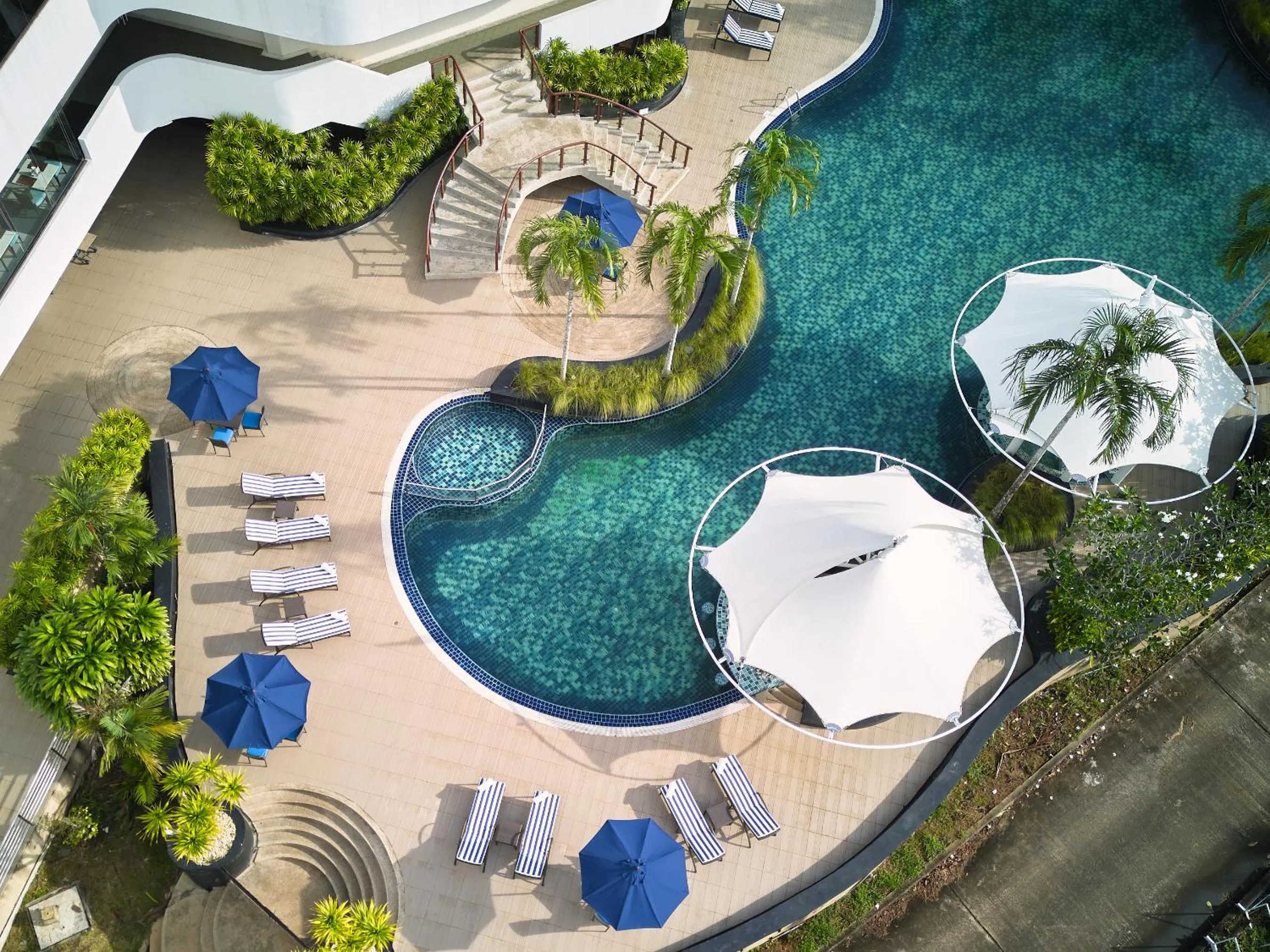 Swimming pool in Rua Rasada Hotel - The Ideal Venue for Meetings & Events