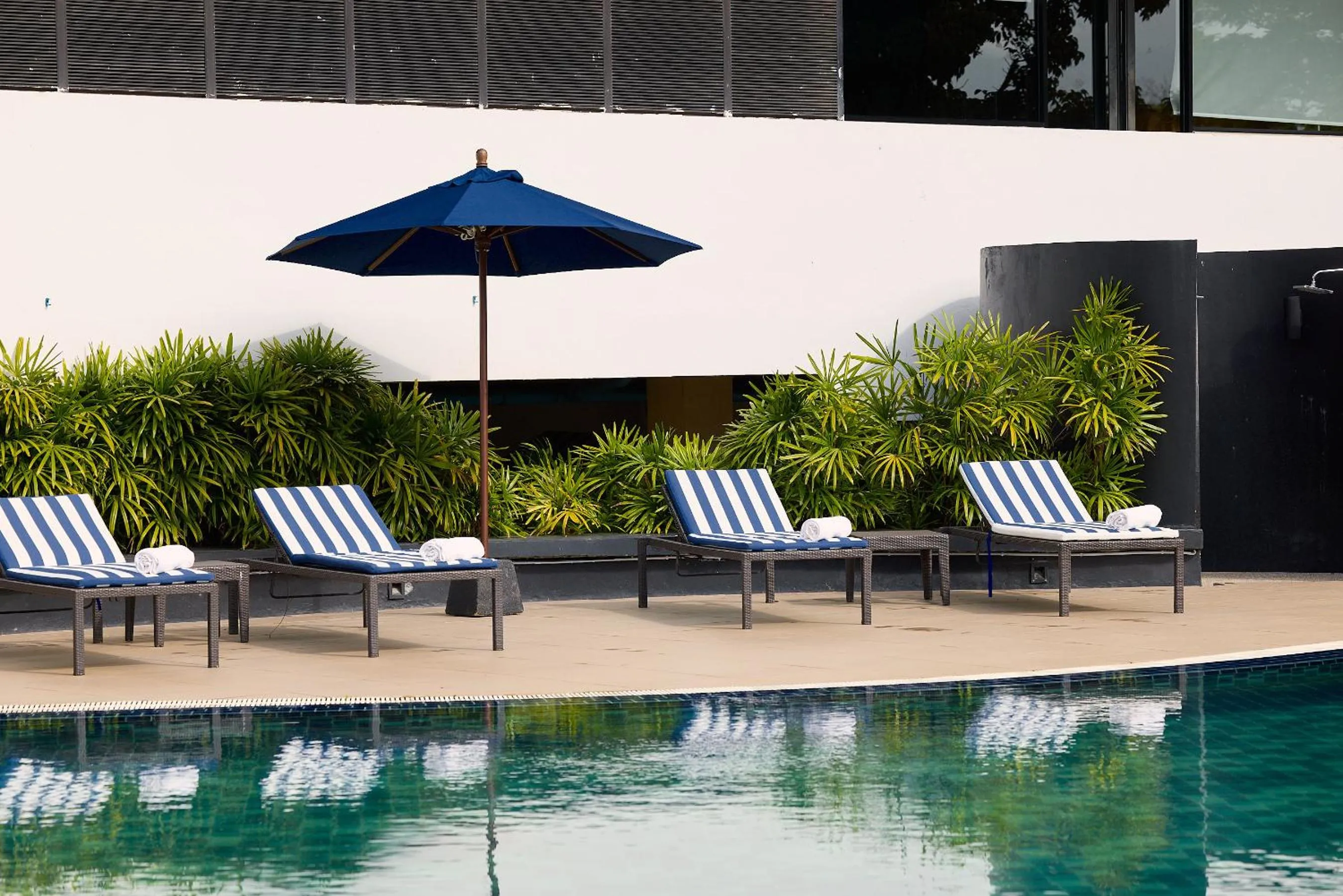 Swimming pool in Rua Rasada Hotel - The Ideal Venue for Meetings & Events