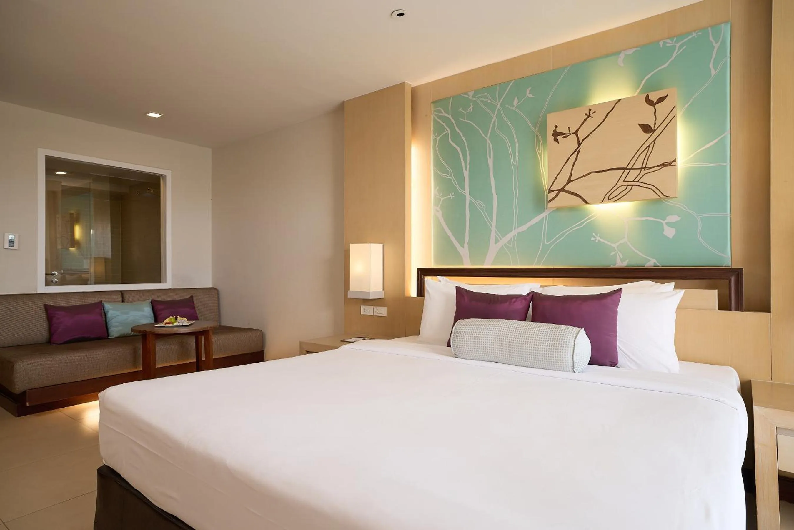 Guests, Bed in Rua Rasada Hotel - The Ideal Venue for Meetings & Events