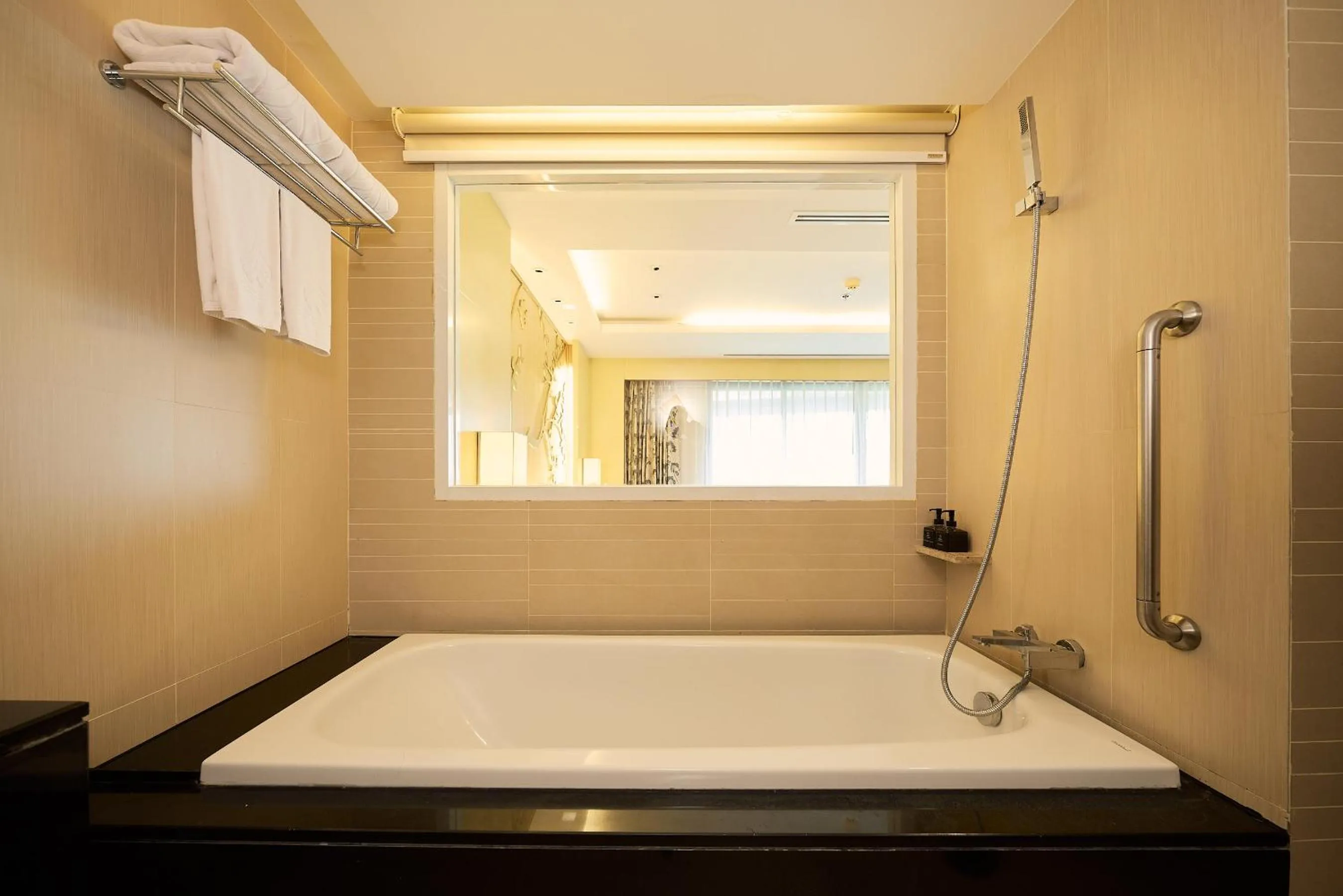 Guests in Rua Rasada Hotel - The Ideal Venue for Meetings & Events