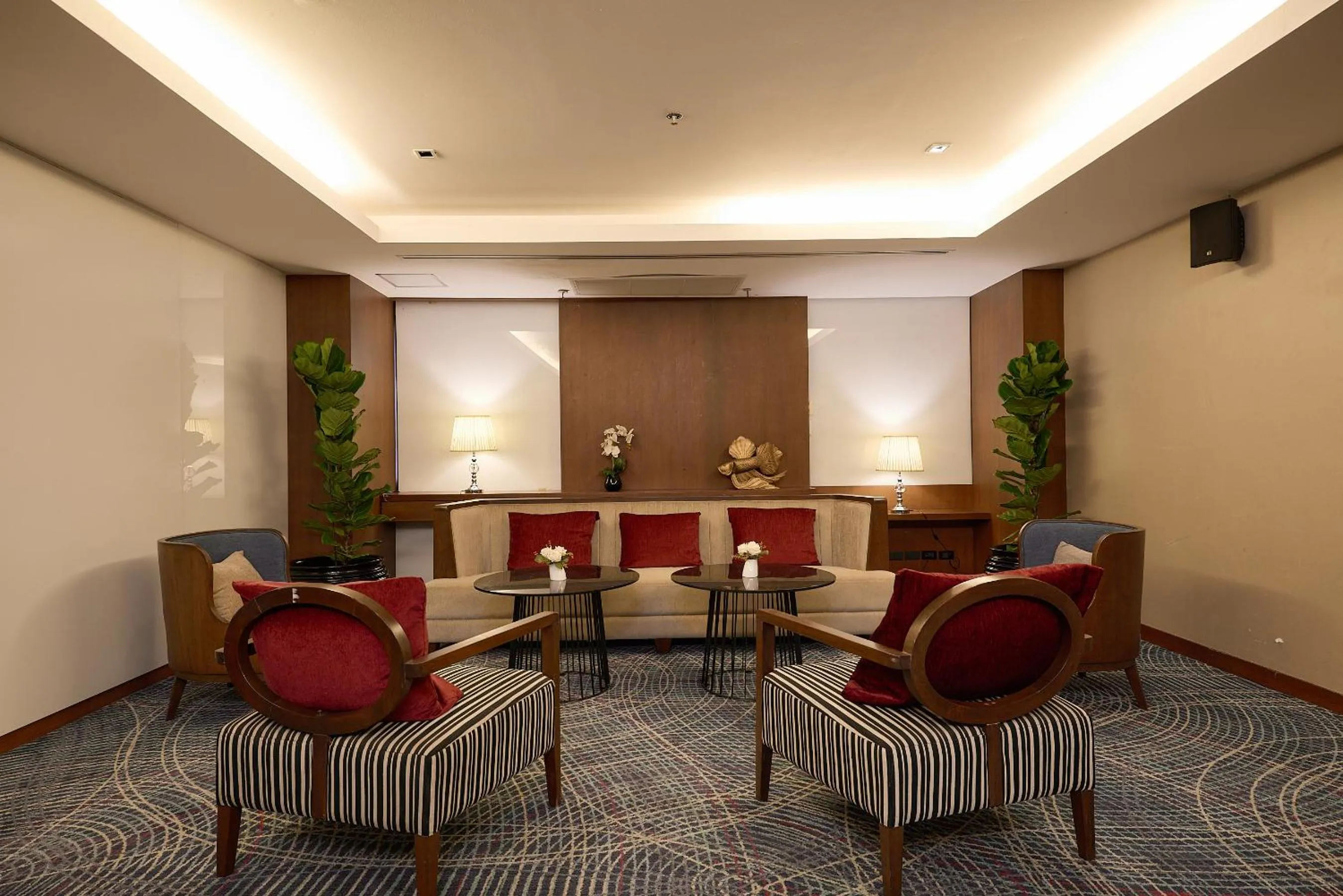 Meeting/conference room in Rua Rasada Hotel - The Ideal Venue for Meetings & Events