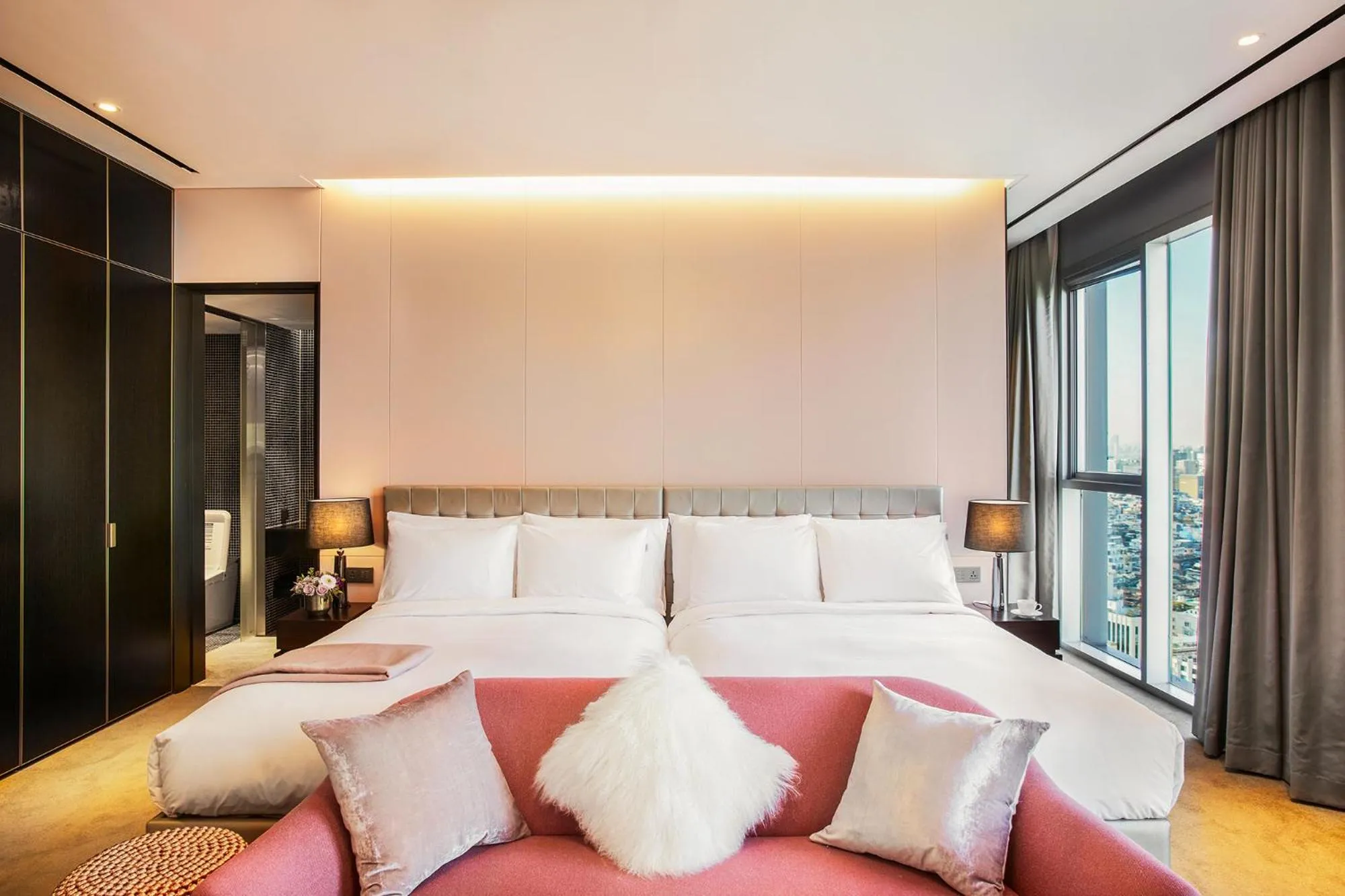 Bed in L7 GANGNAM by LOTTE HOTELS