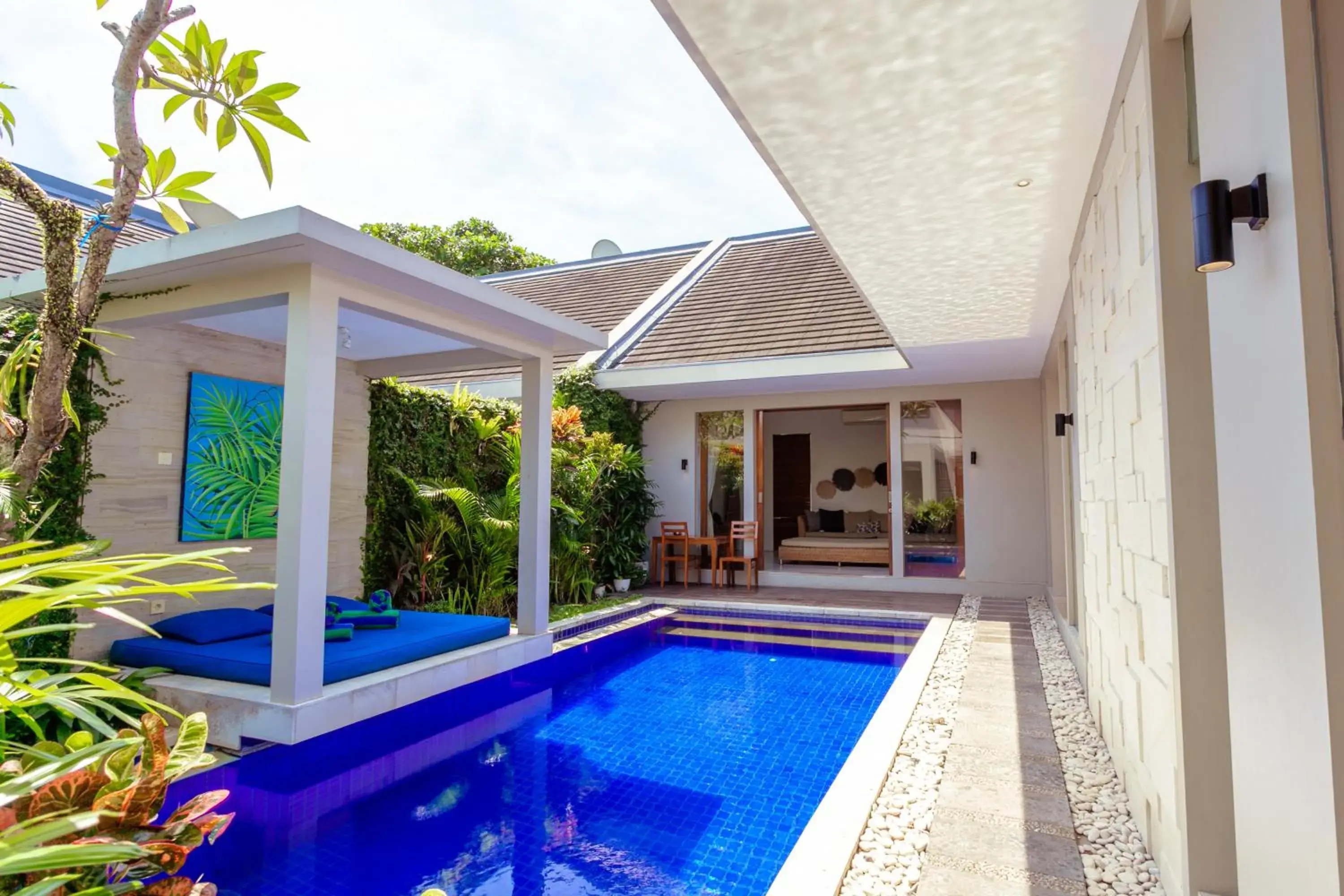 Property building in Bali Easy Living Canggu Property building in Bali Easy Living Canggu