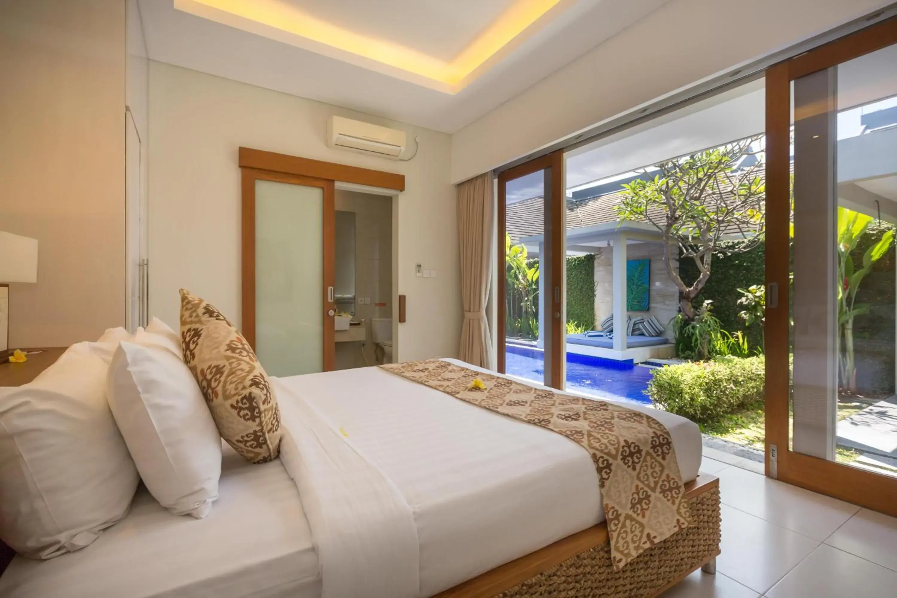 Two-Bedroom Villa in Bali Easy Living Canggu Two-Bedroom Villa in Bali Easy Living Canggu