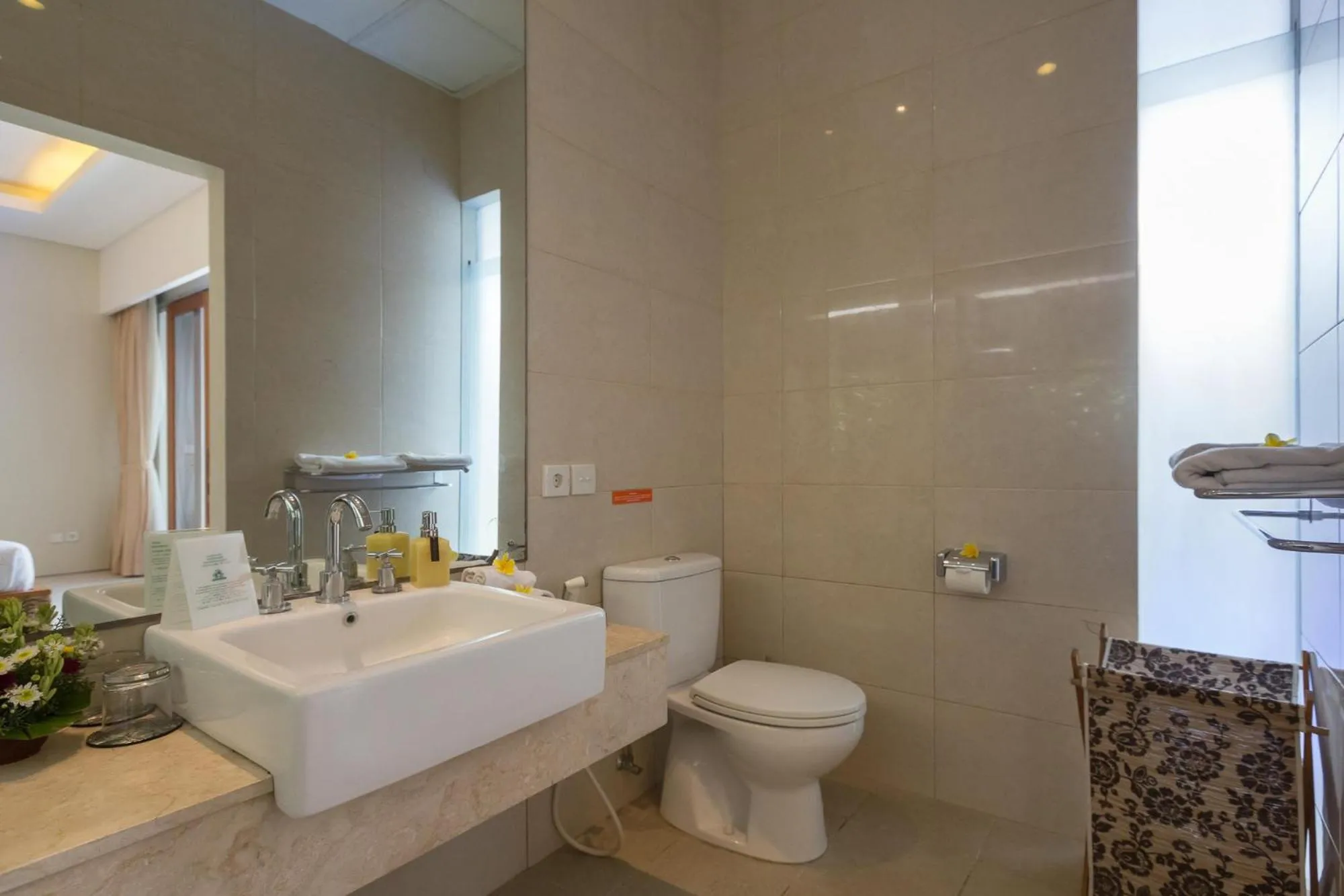 Toilet in Bali Easy Living Canggu