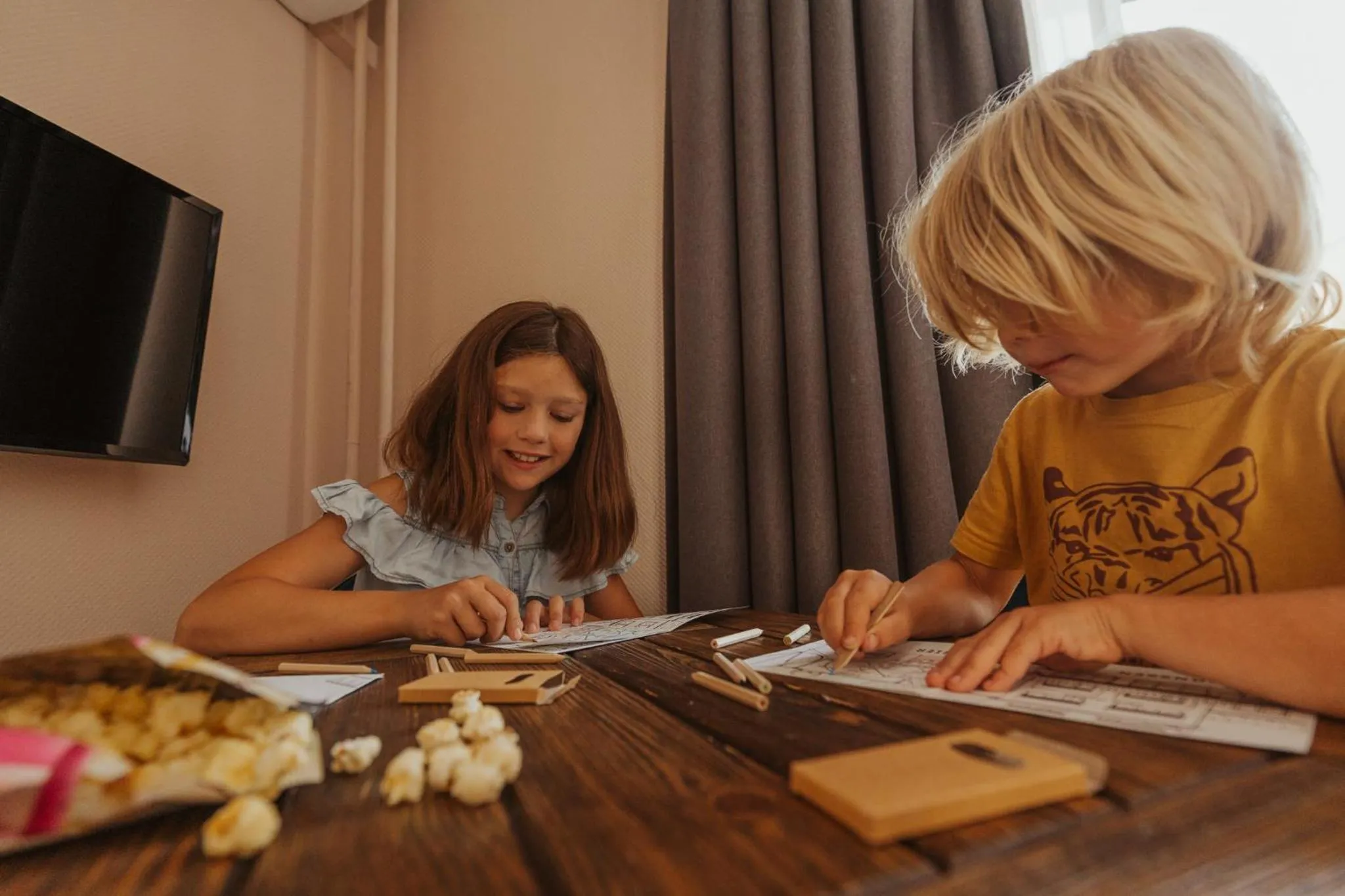 children in Hotel Janssen
