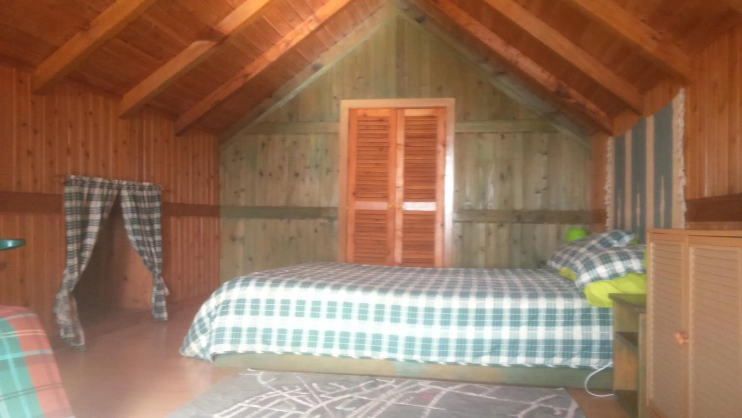Bedroom, Bed in Ocean View Cottage