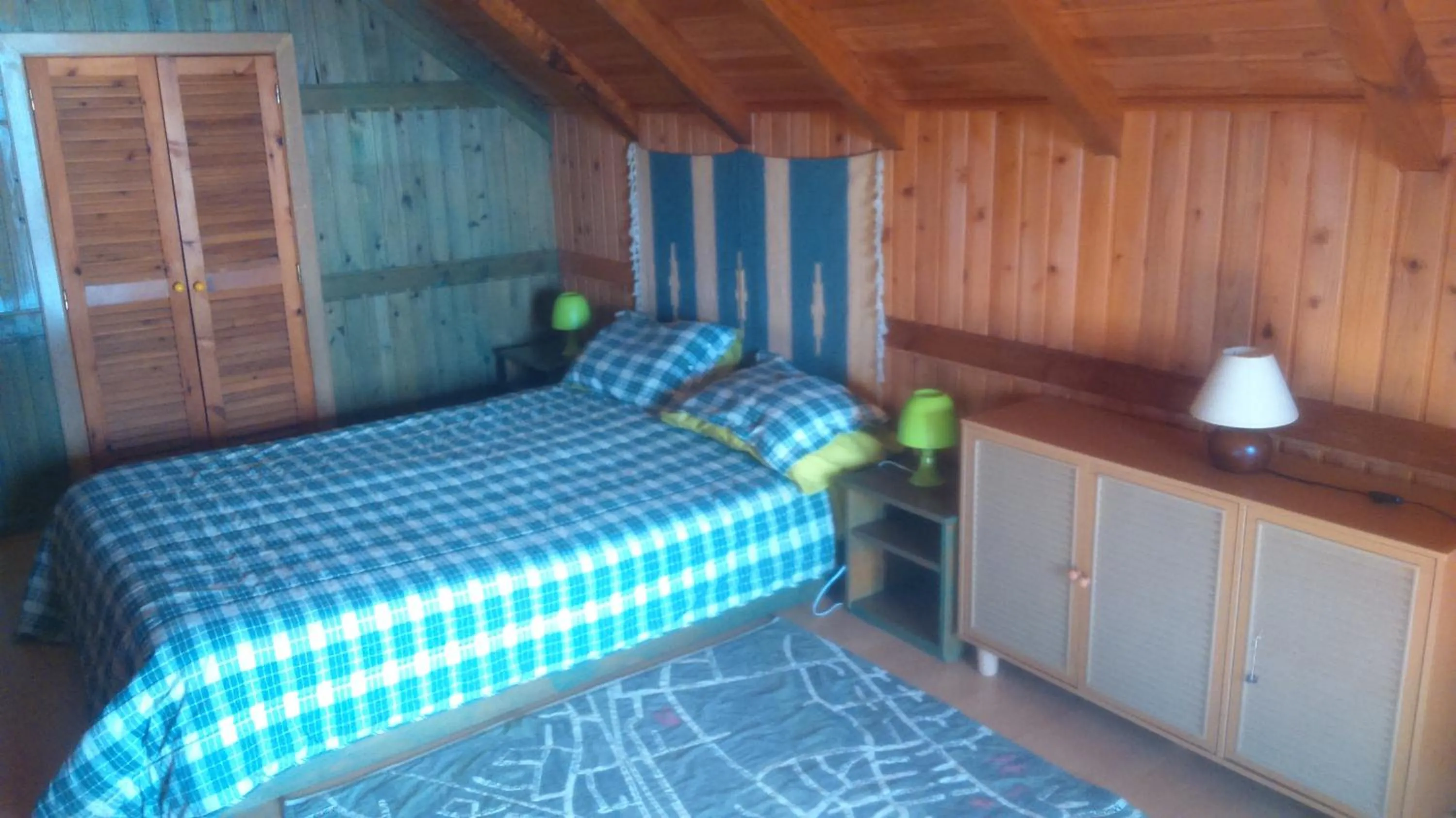 Bedroom, Bed in Ocean View Cottage
