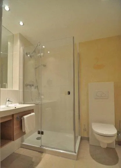 Bathroom in Hotel Schwanen Kälberbronn