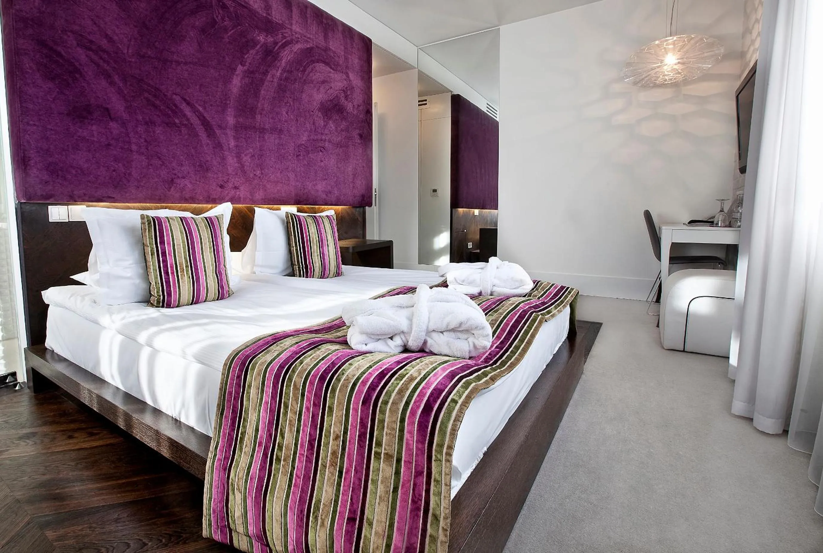 Bed in Platinum Residence Boutique