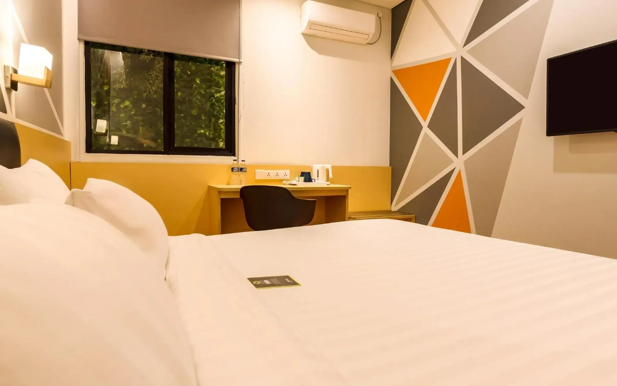 Bedroom, Bed in Juno Jatinegara Jakarta Bedroom, Bed in Juno Jatinegara Jakarta