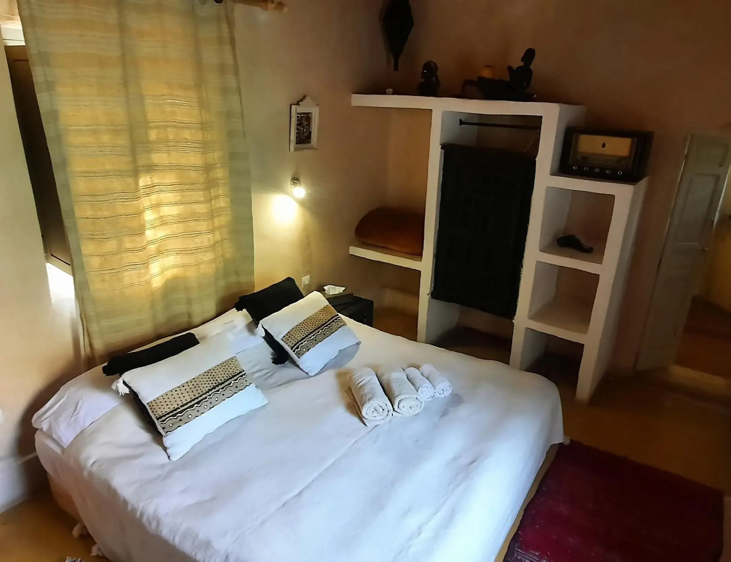Superior Double or Twin Room in Maison d'Hôtes Irocha Superior Double or Twin Room in Maison d'Hôtes Irocha