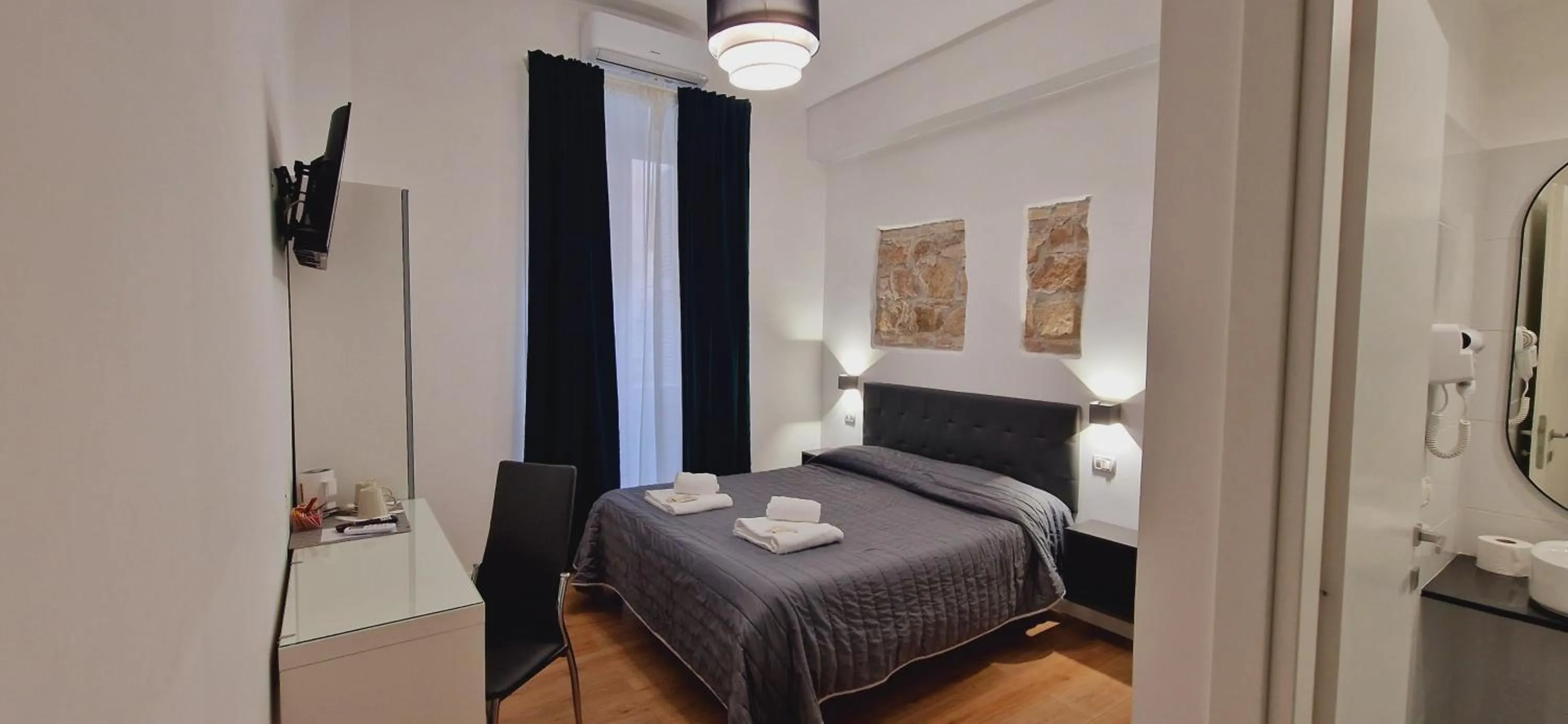 Bed in Piumith Guest House