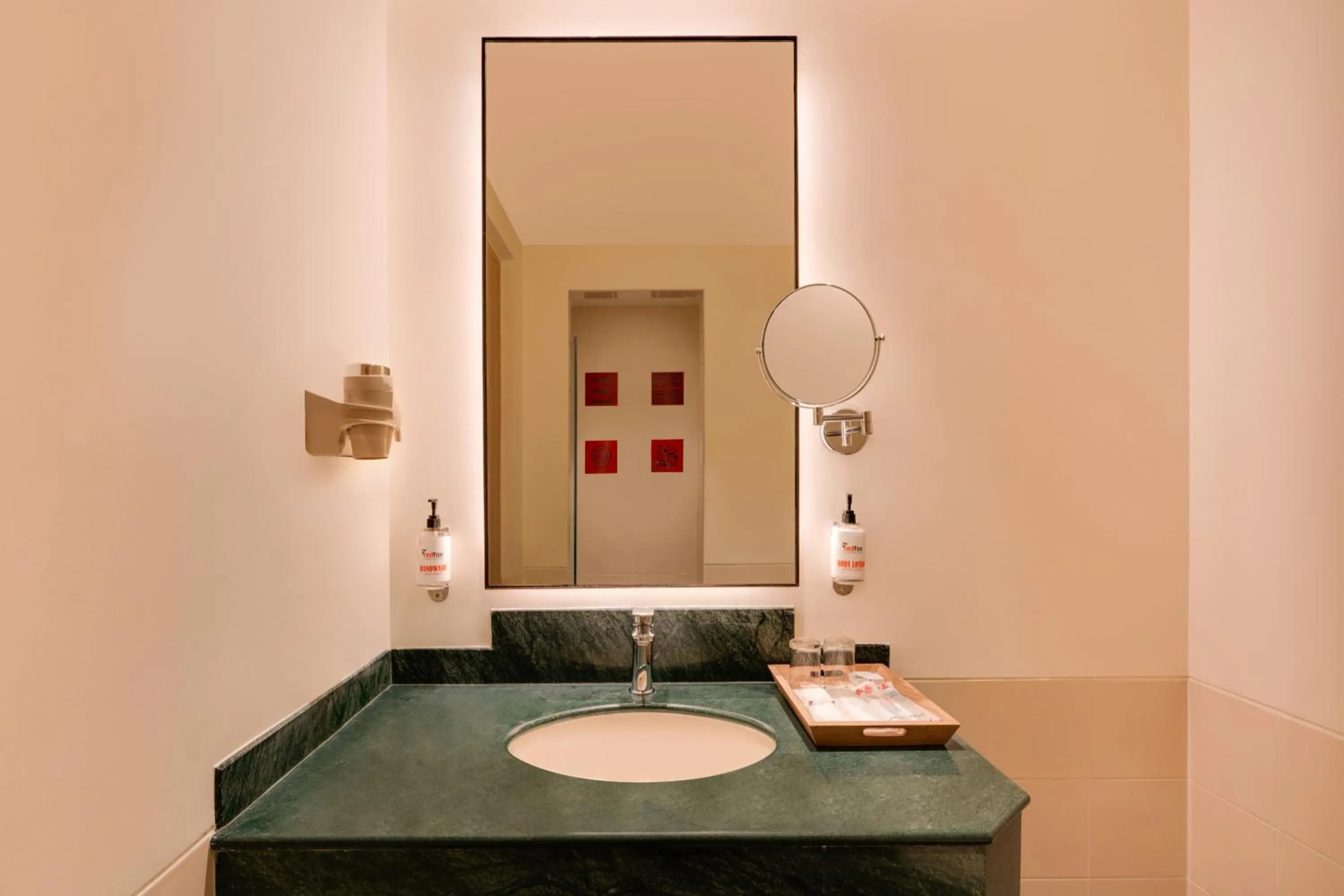 Red Fox by Lemon Tree Hotels, Hyderabad