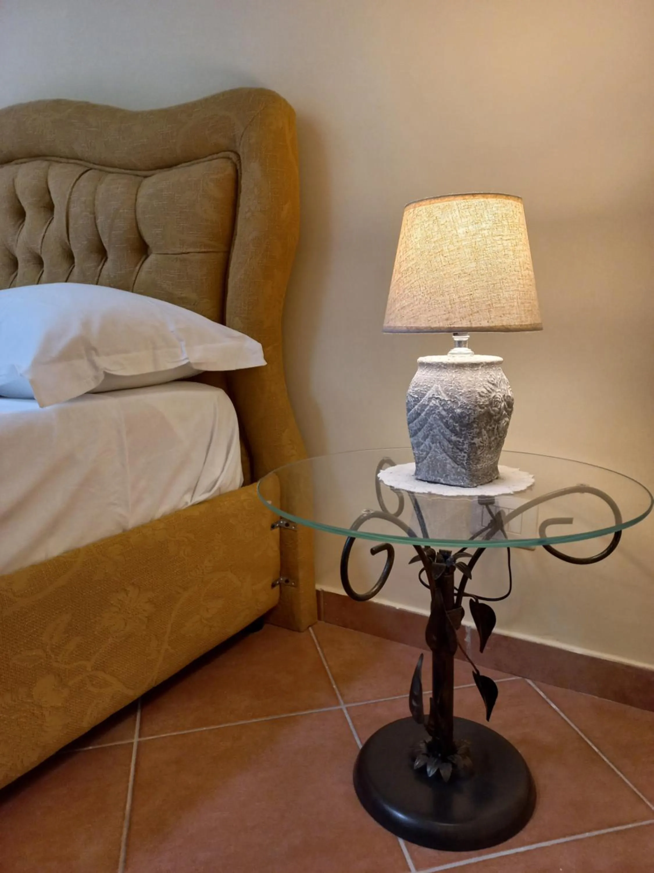 Decorative detail, Bed in La Gemma