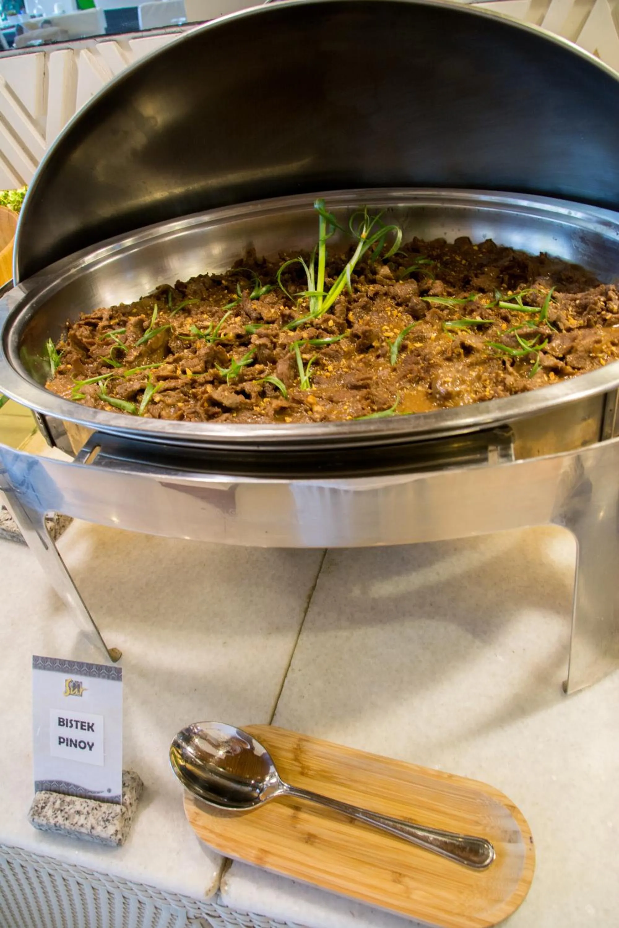 Restaurant/places to eat in Sur Beach Resort Boracay