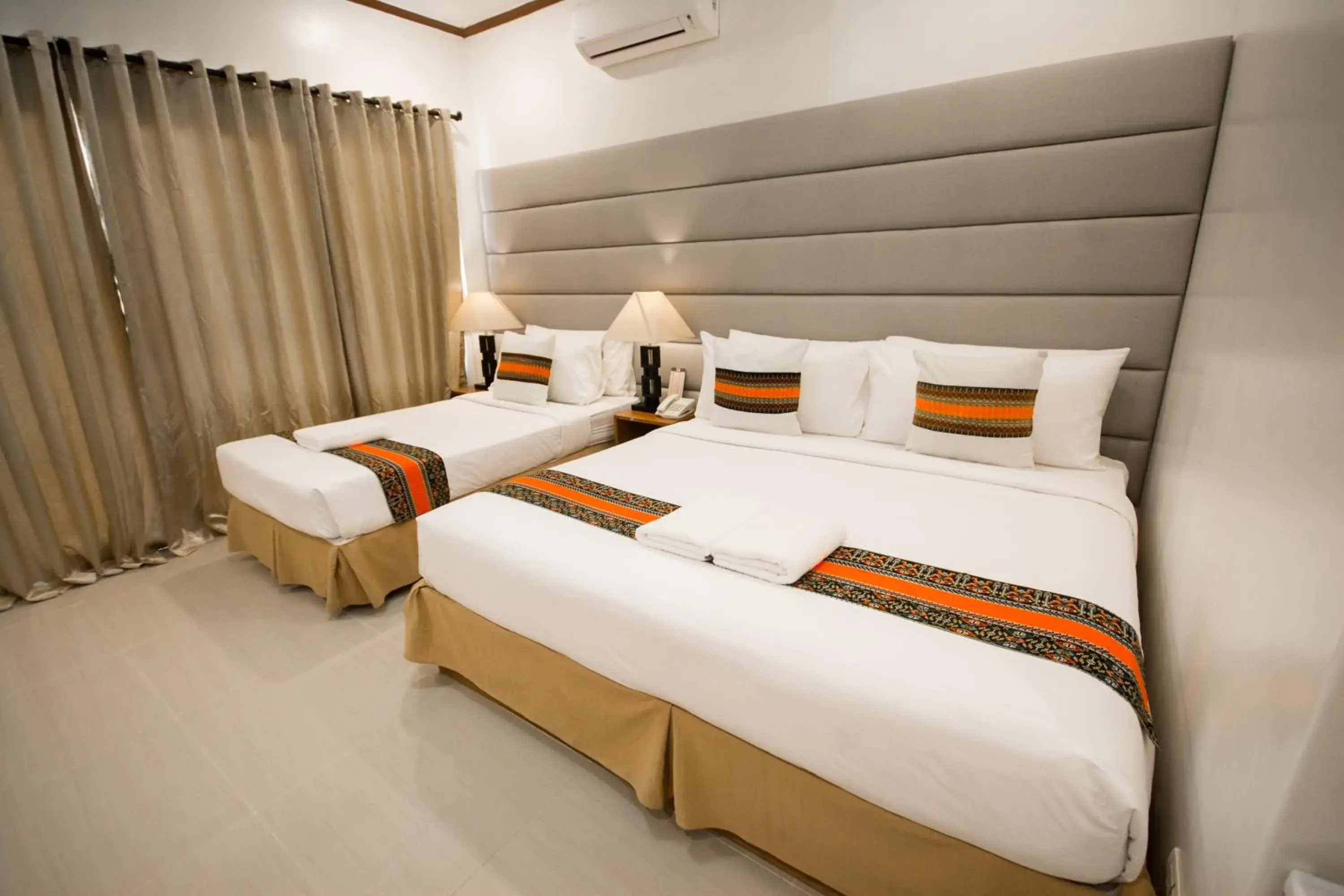 Bed in Sur Beach Resort Boracay Bed in Sur Beach Resort Boracay