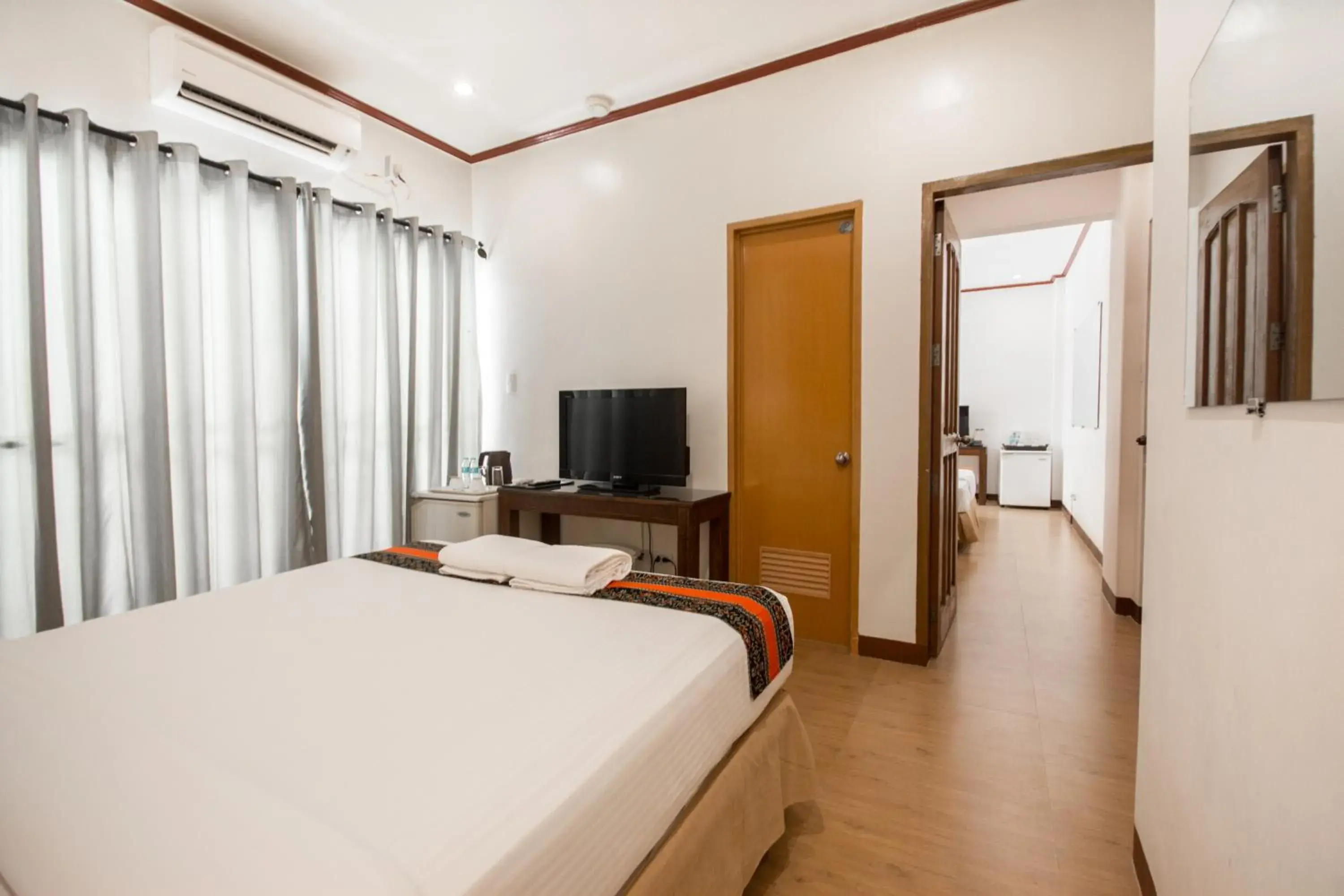 Bed in Sur Beach Resort Boracay Bed in Sur Beach Resort Boracay