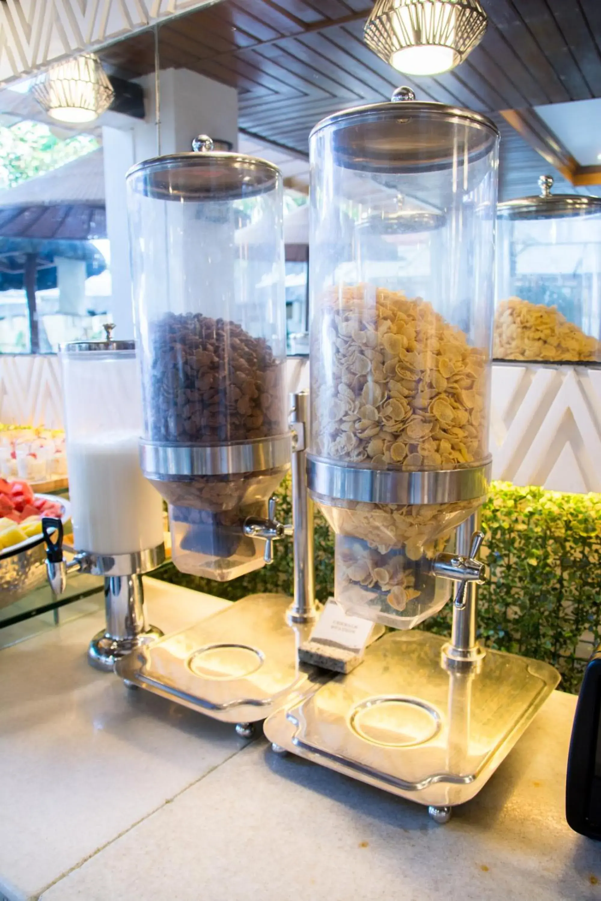 Restaurant/places to eat in Sur Beach Resort Boracay Restaurant/places to eat in Sur Beach Resort Boracay