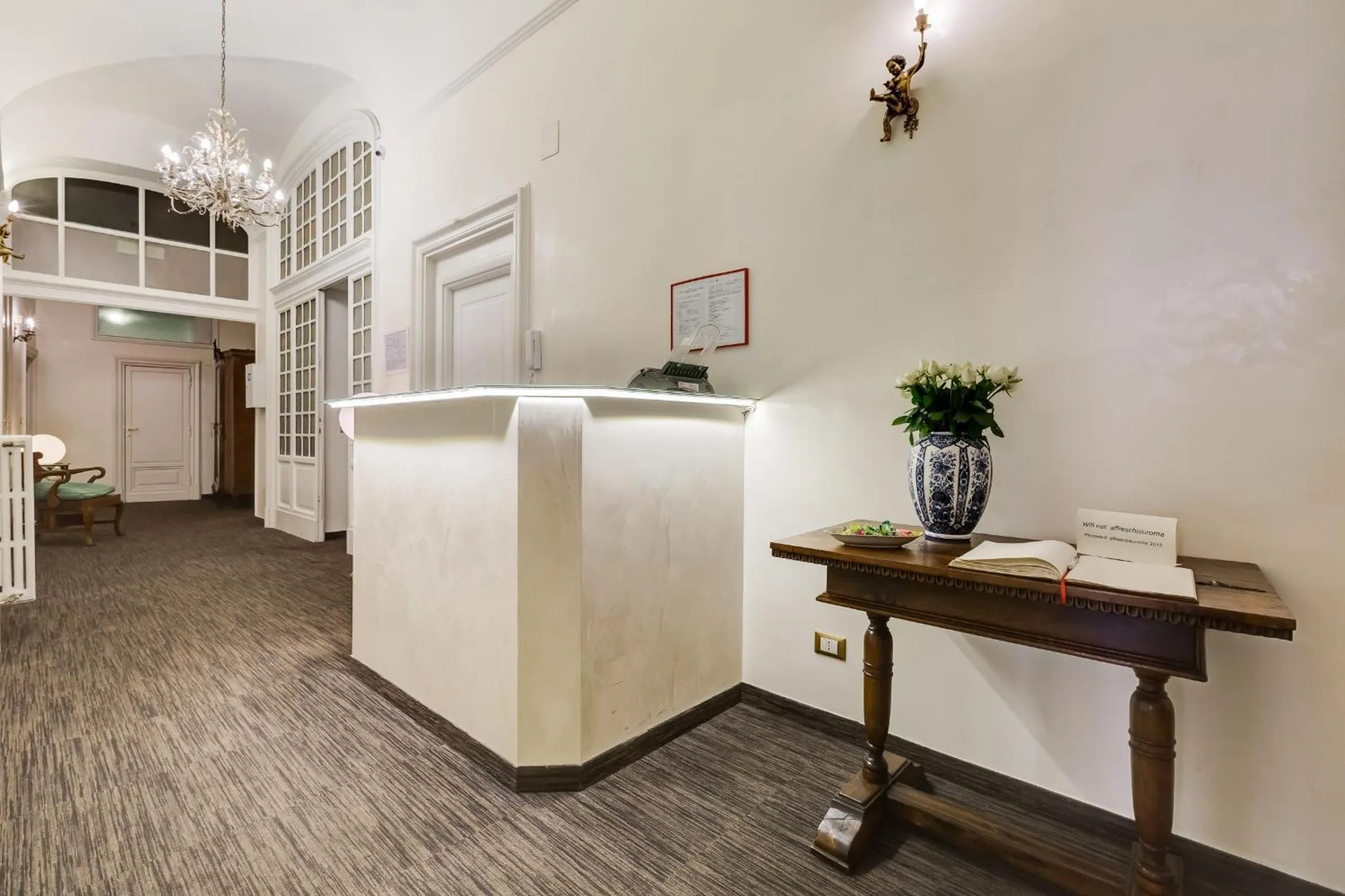 Lobby or reception in Affreschi Su Roma Luxury B&B