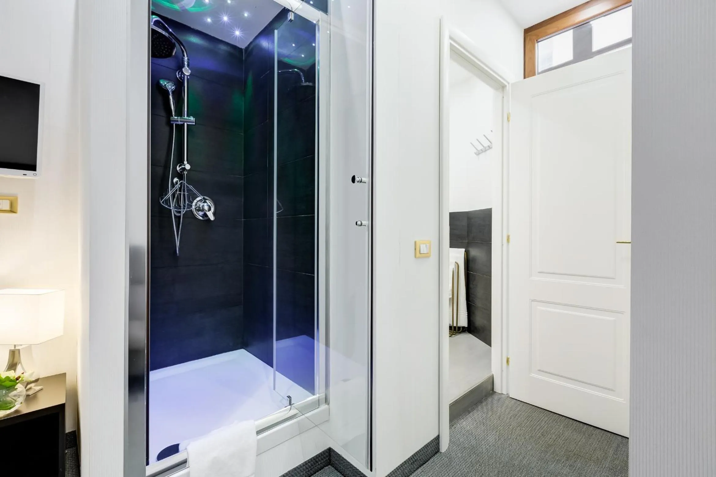 Photo of the whole room in Affreschi Su Roma Luxury B&B