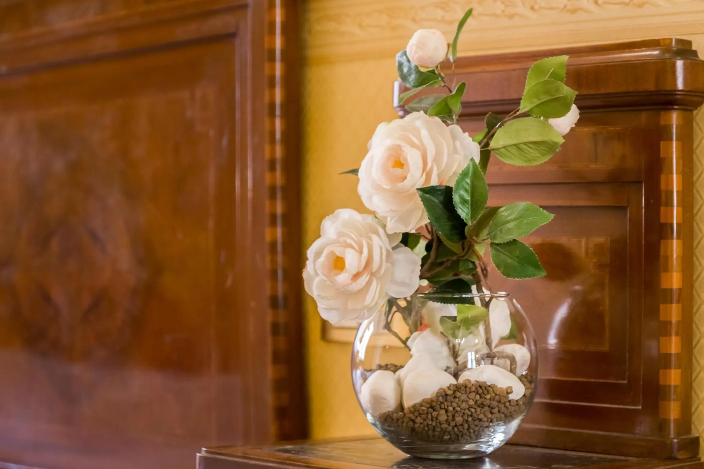 Decorative detail in Affreschi Su Roma Luxury B&B