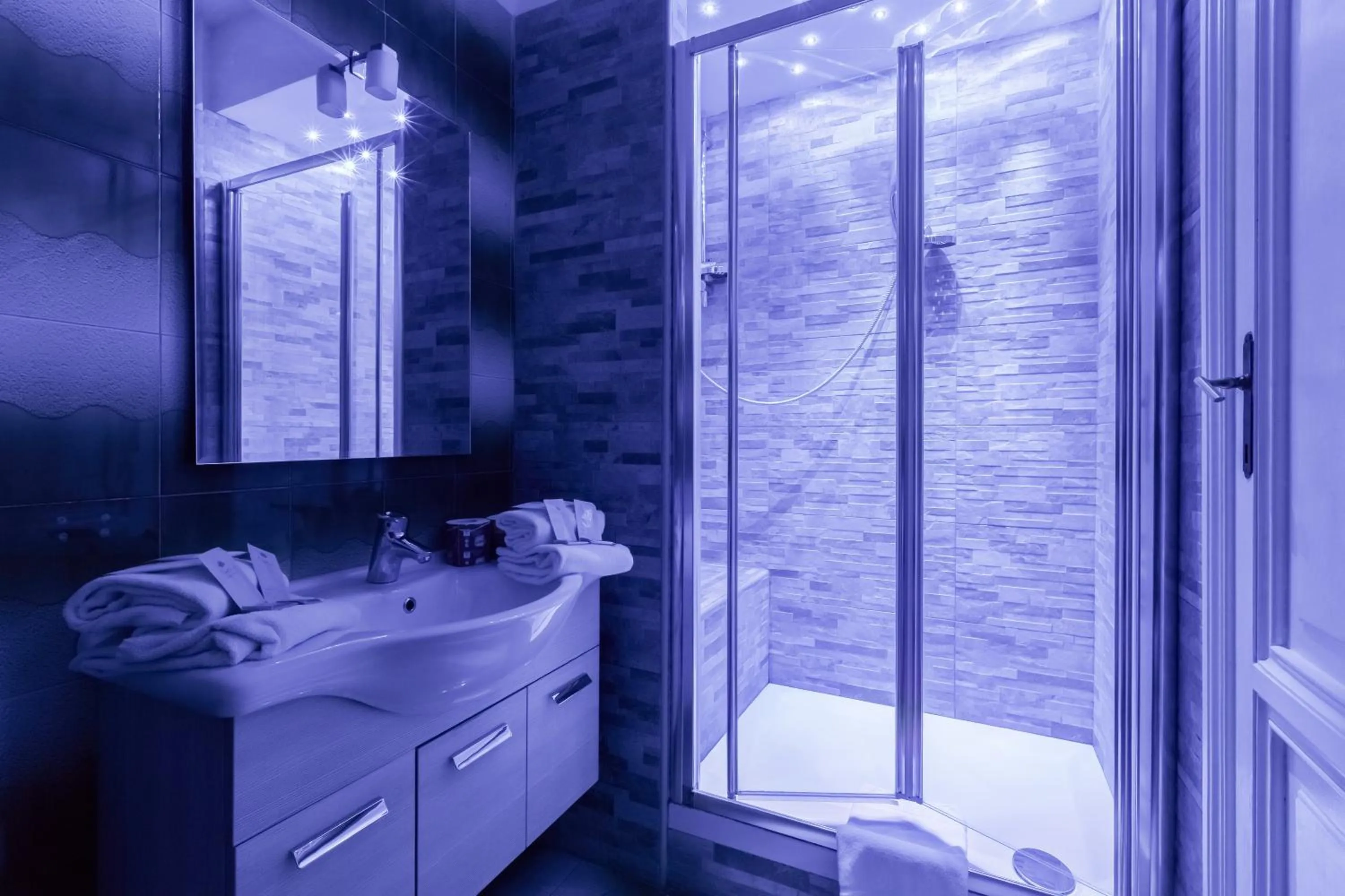 Bathroom in Affreschi Su Roma Luxury B&B