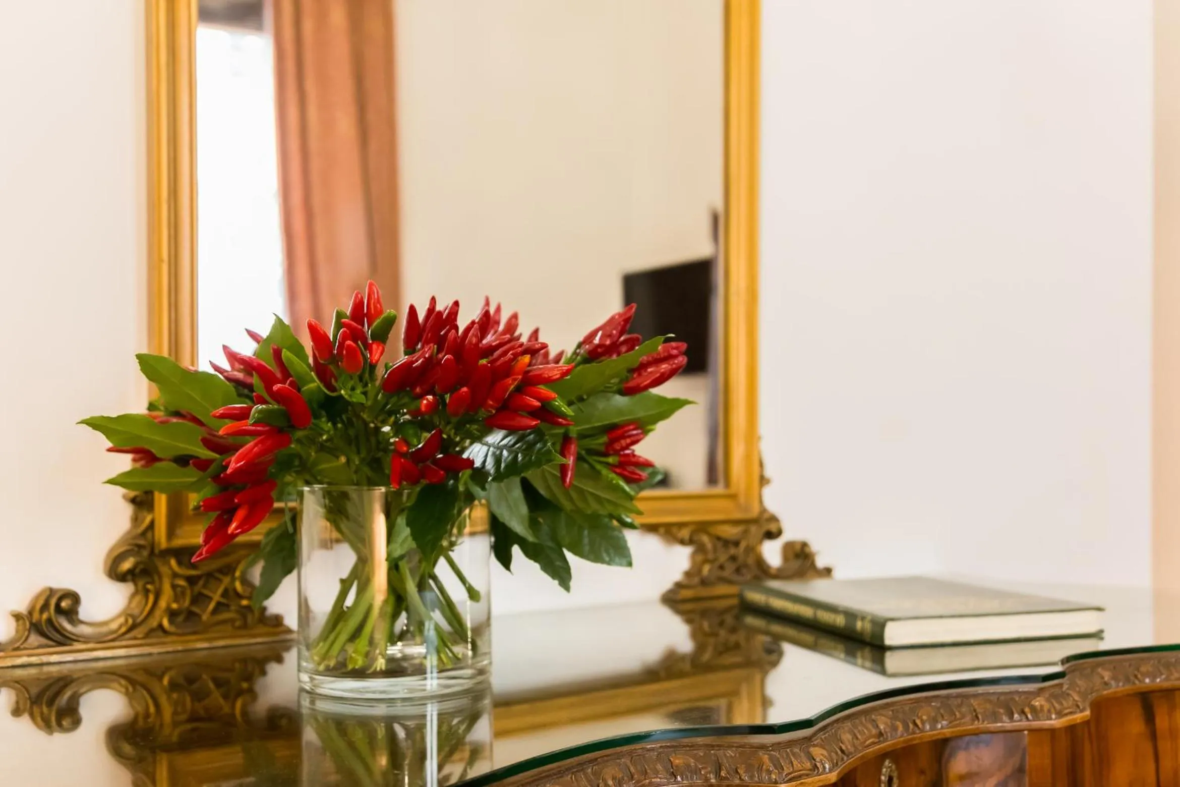 Decorative detail in Affreschi Su Roma Luxury B&B