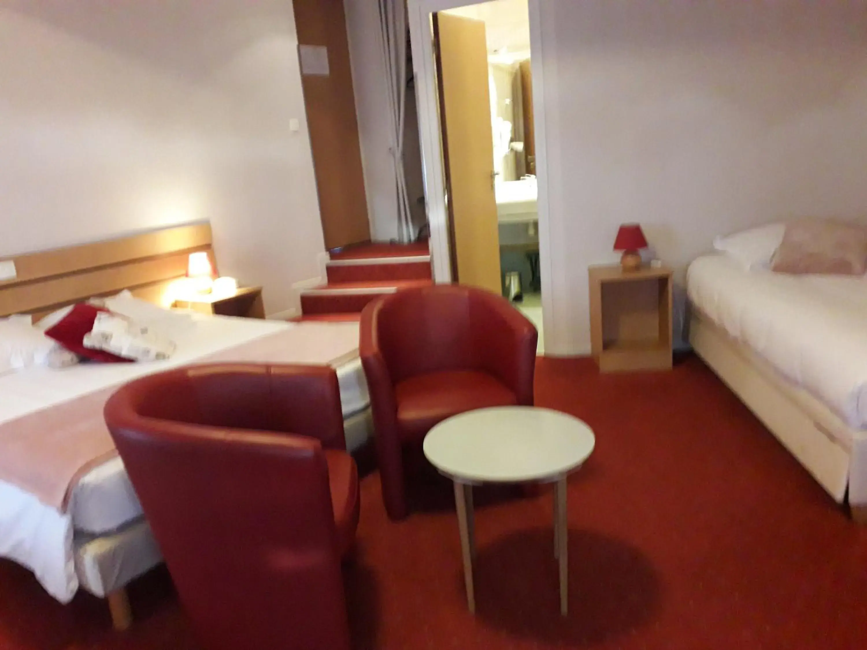 Bed in Logis La Renaissance Bed in Logis La Renaissance