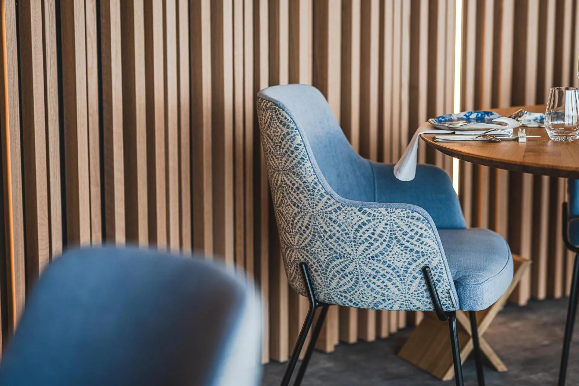 Restaurant/places to eat in Logis Hôtellerie Les Brisants , Restaurant J M Perochon