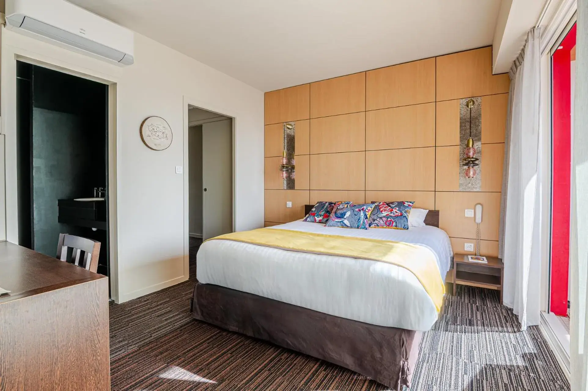 Suite - Ile D'yeu in Logis Hôtellerie Les Brisants , Restaurant J M Perochon Suite - Ile D'yeu in Logis Hôtellerie Les Brisants , Restaurant J M Perochon