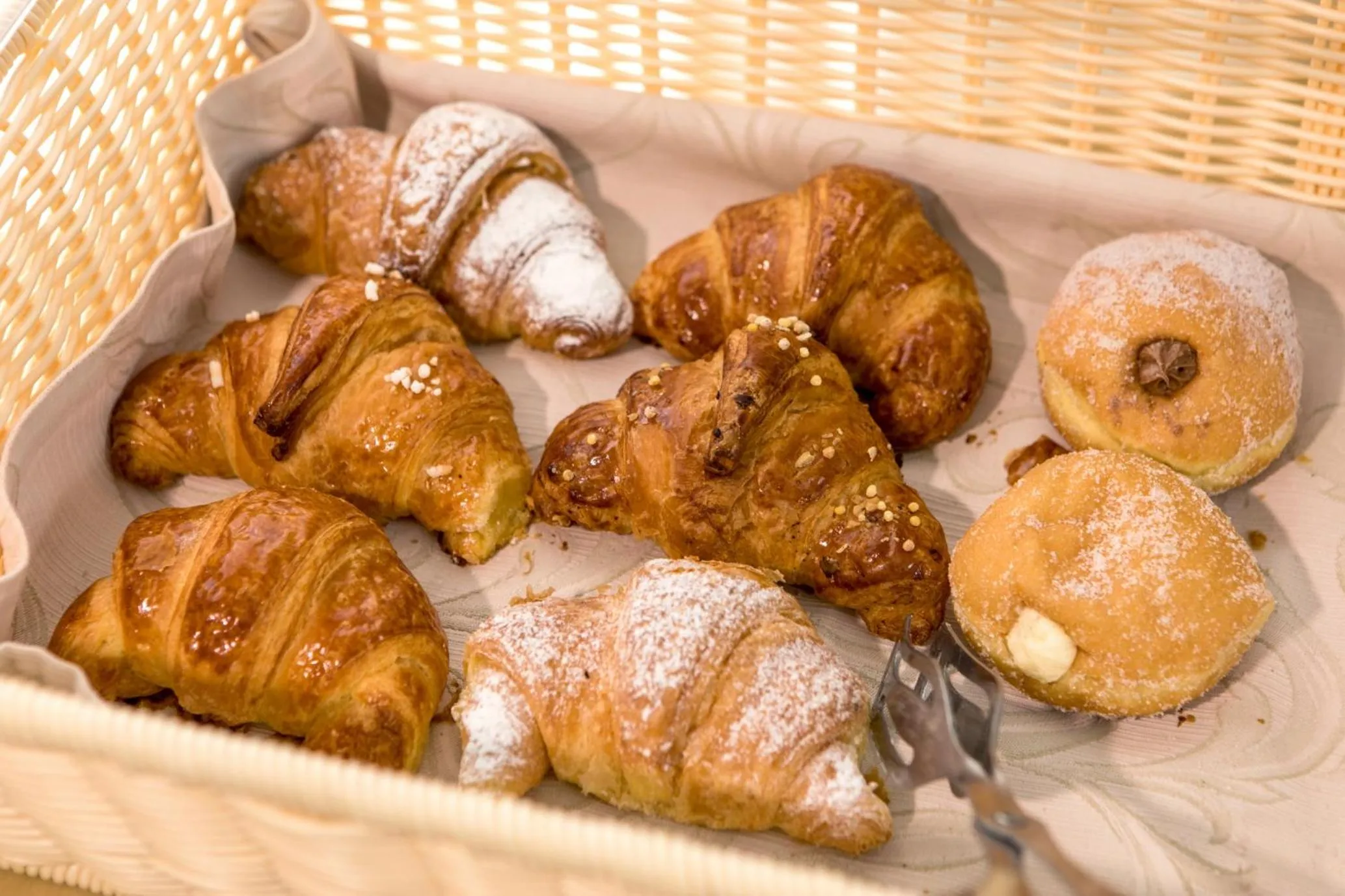 Continental breakfast in Hotel Sant'Elia