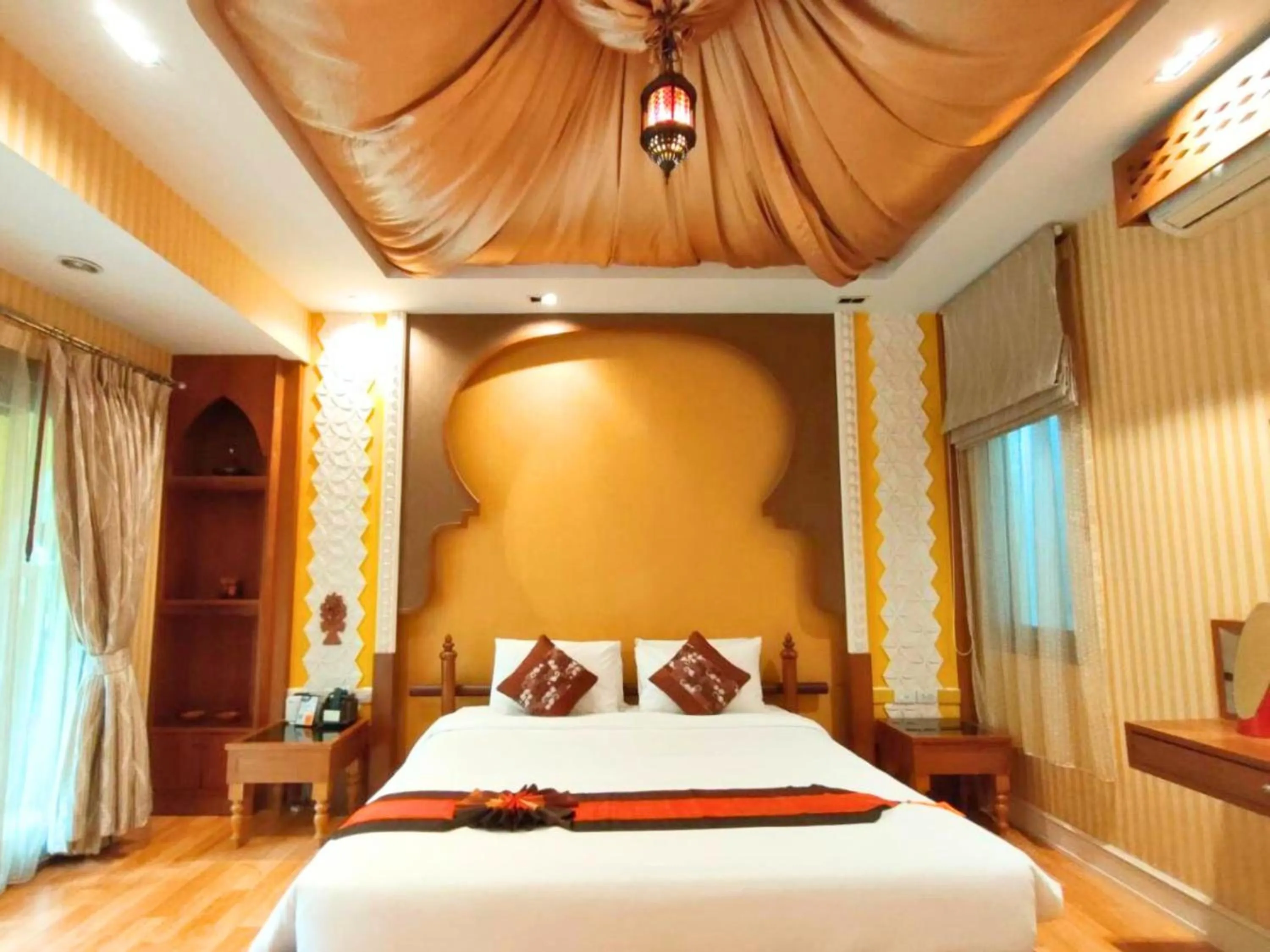 Bed in Vartika Resovilla Kuiburi Beach Resort and Villas