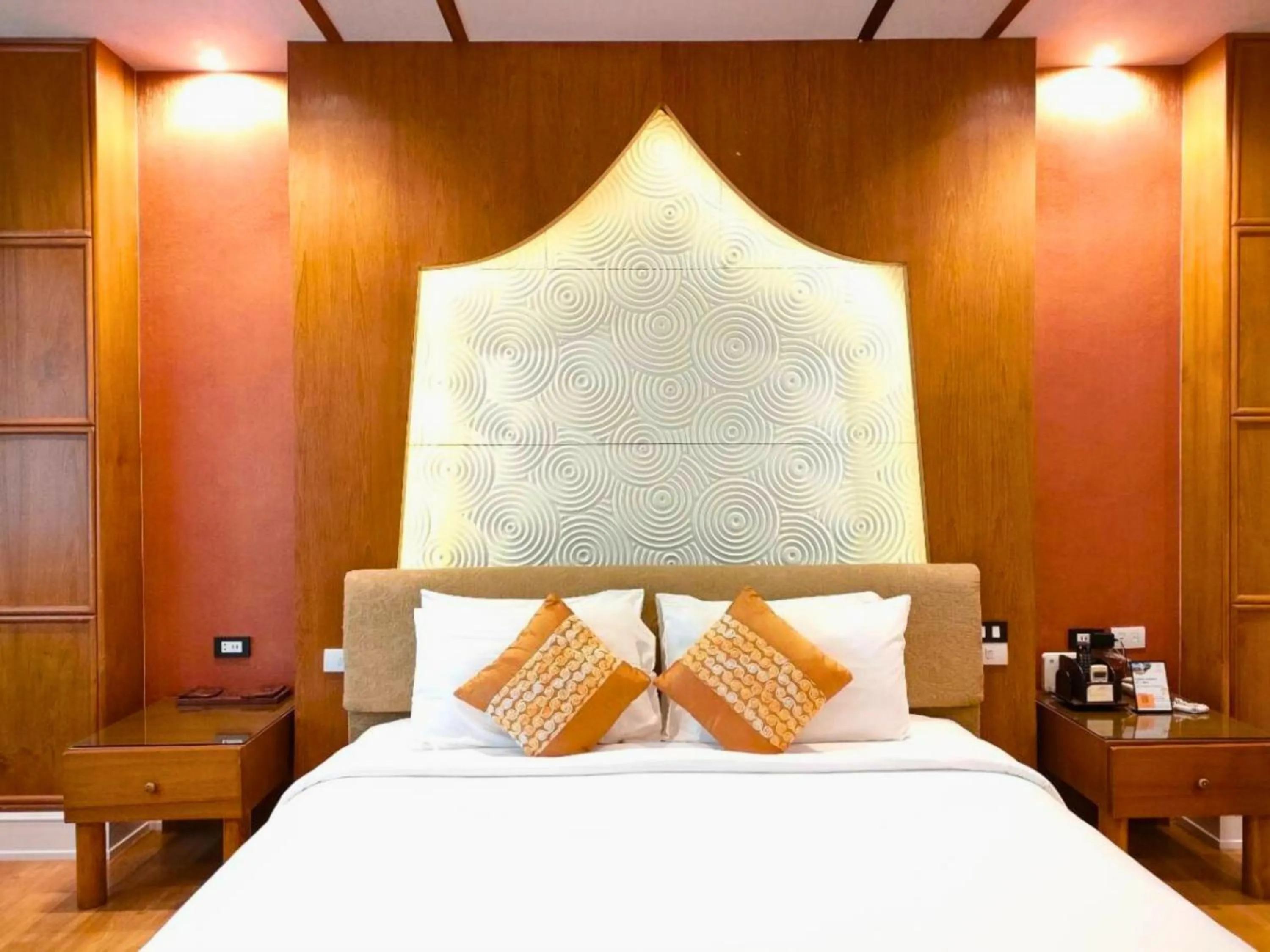 Bed in Vartika Resovilla Kuiburi Beach Resort and Villas