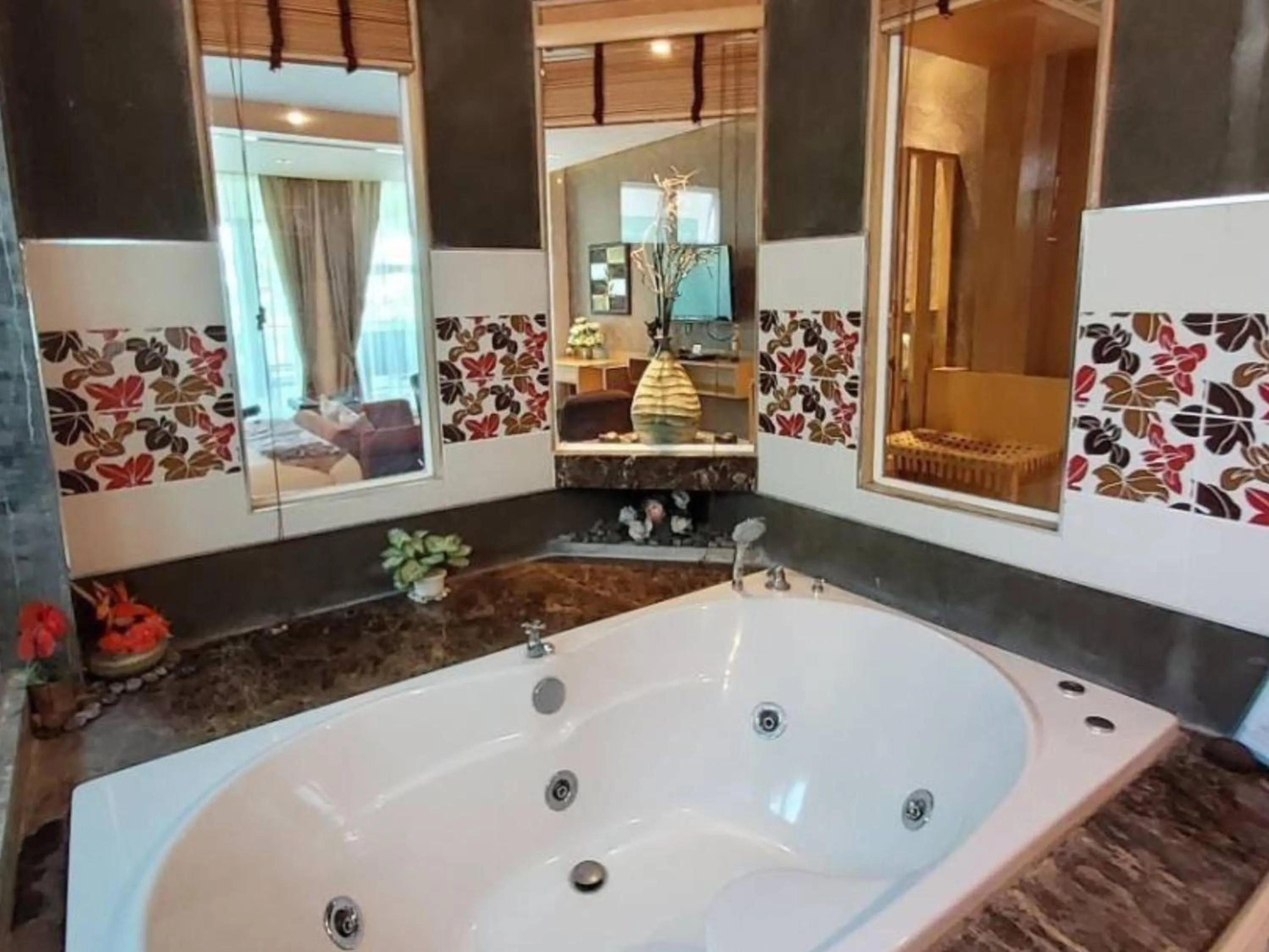 Bath in Vartika Resovilla Kuiburi Beach Resort and Villas