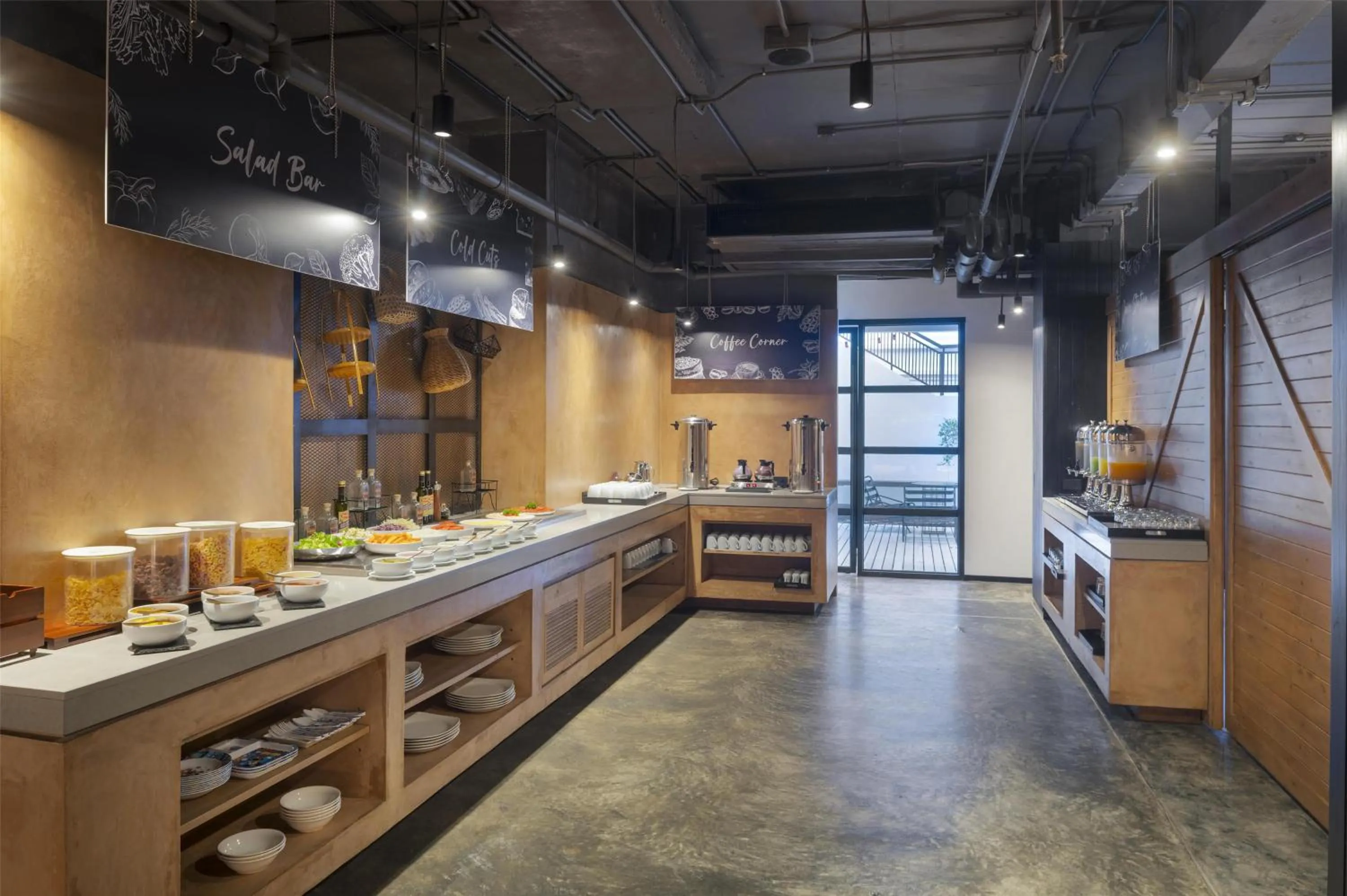 Restaurant/places to eat in Radisson RED Phuket Patong Beach