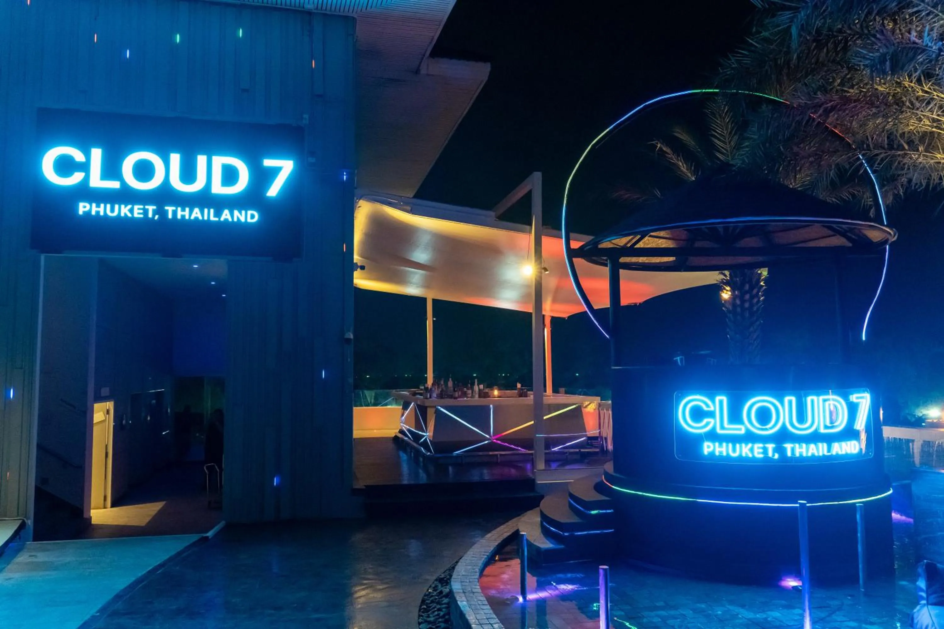 Restaurant/places to eat in Radisson RED Phuket Patong Beach