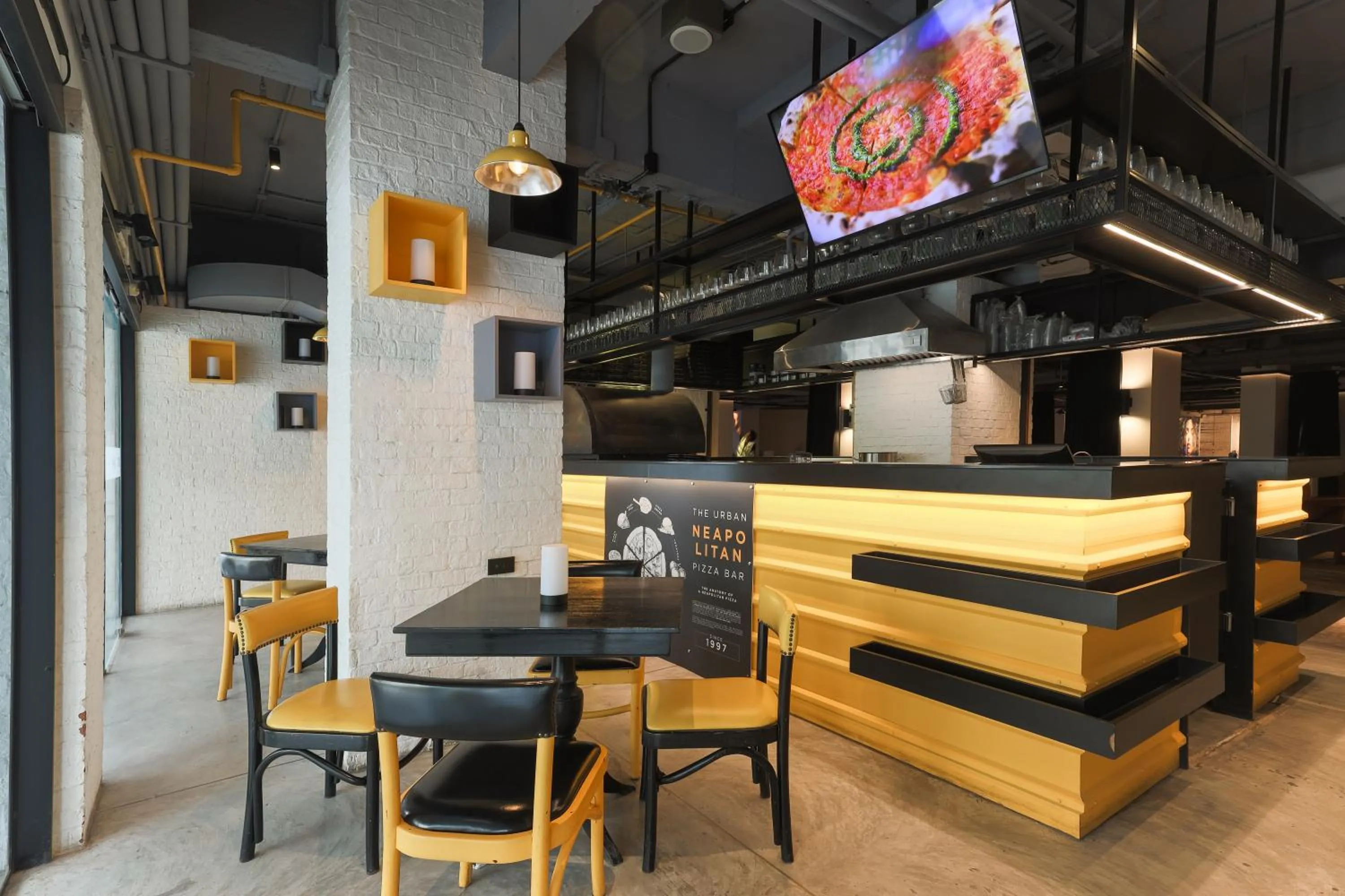 Restaurant/places to eat in Radisson RED Phuket Patong Beach