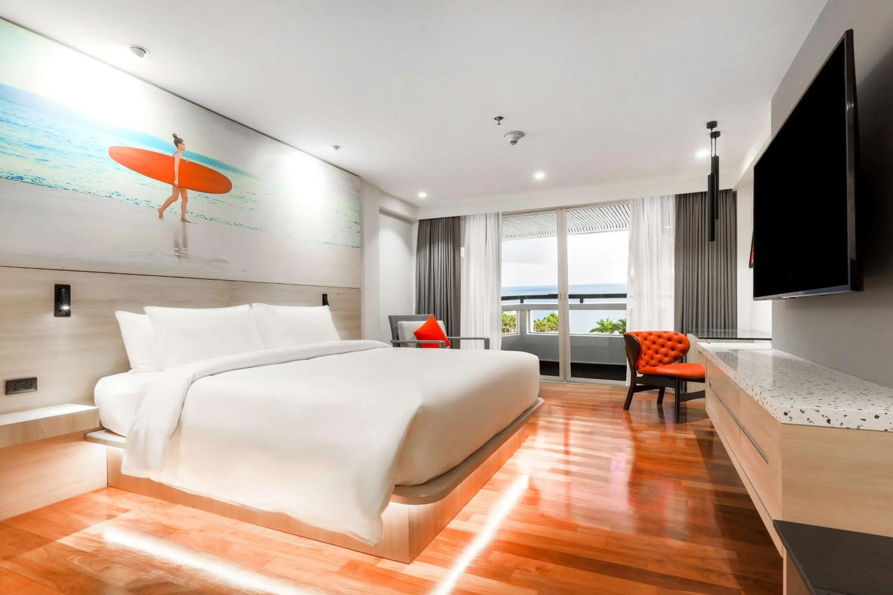 Bedroom, Bed in Radisson RED Phuket Patong Beach